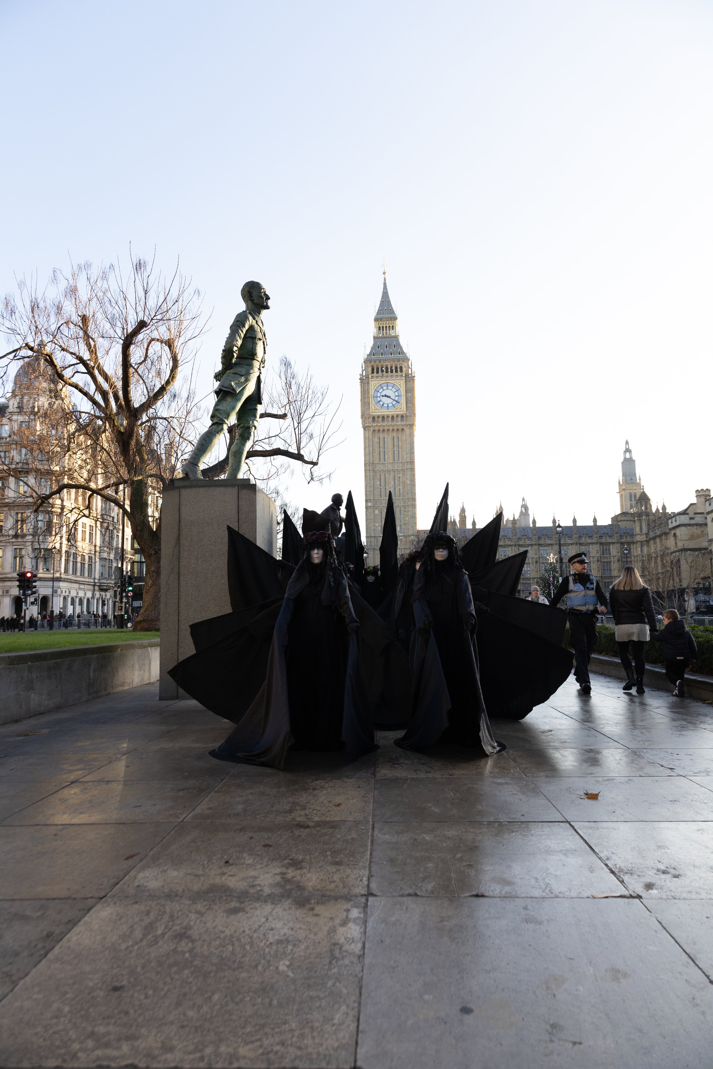 251217-Close The Door-RichardBayfield-2.jpg