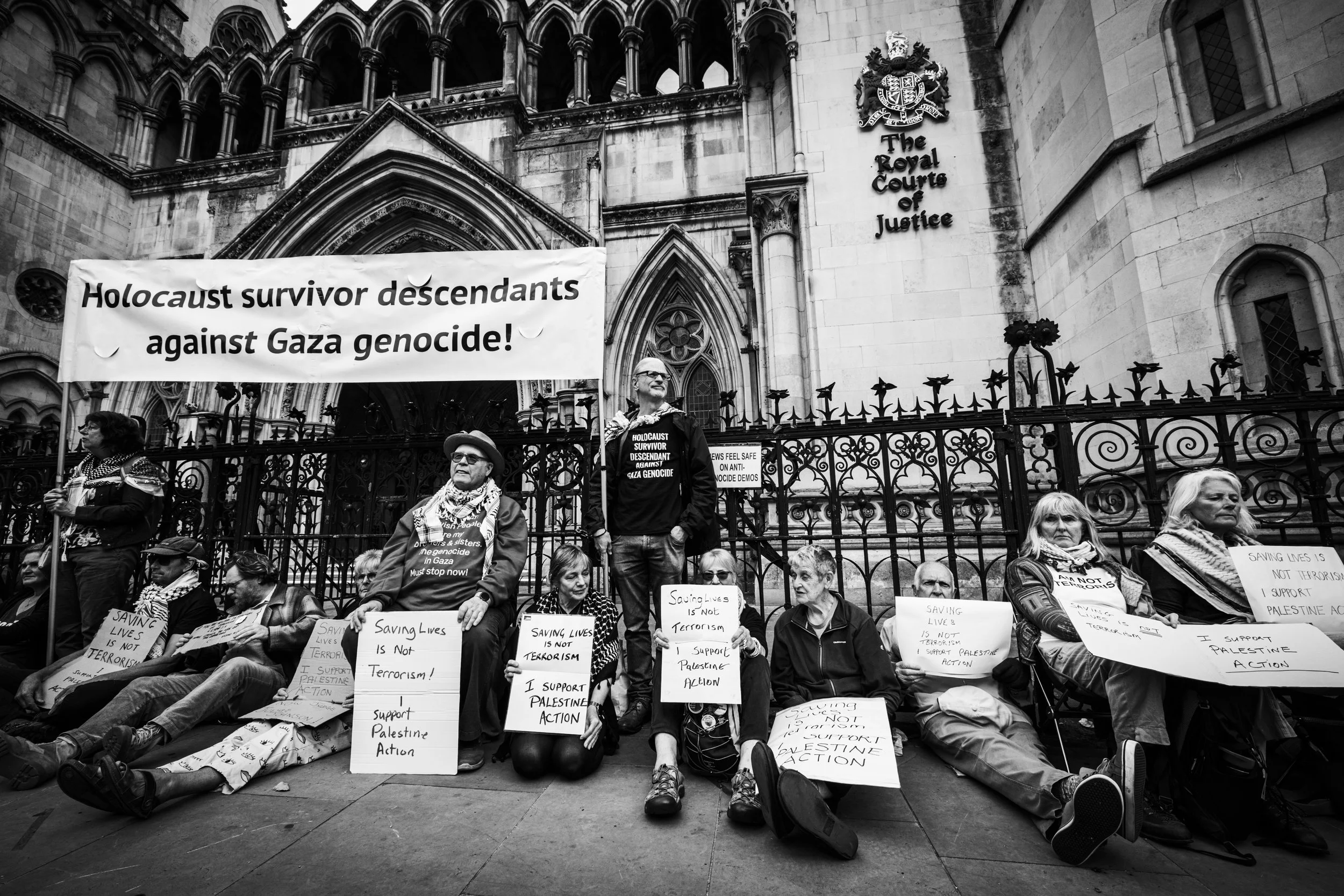 260615_RichardBayfield_Royalcourtsofjustice-4.jpg