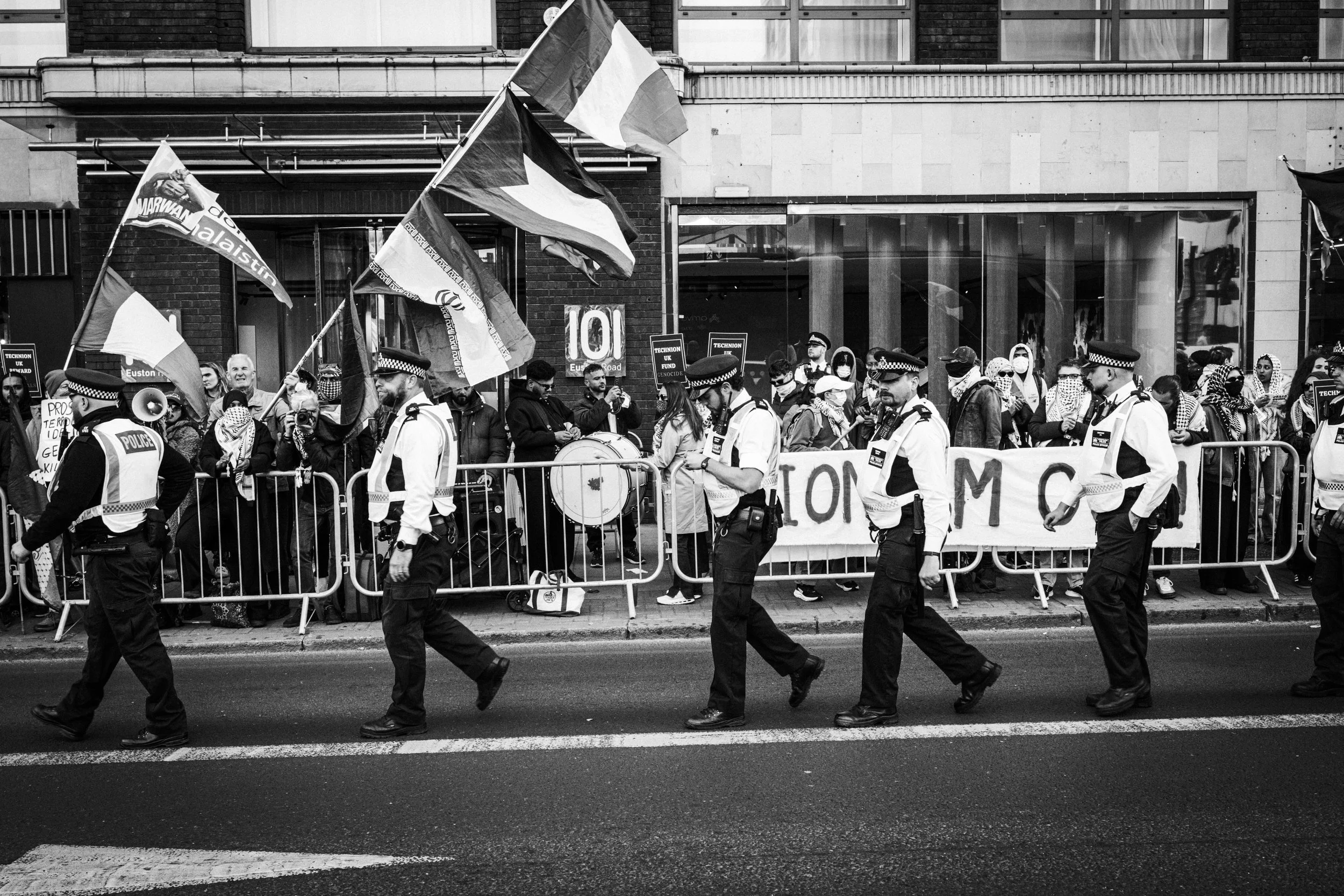 260422_RichardBayfield_Euston Road-12.jpg