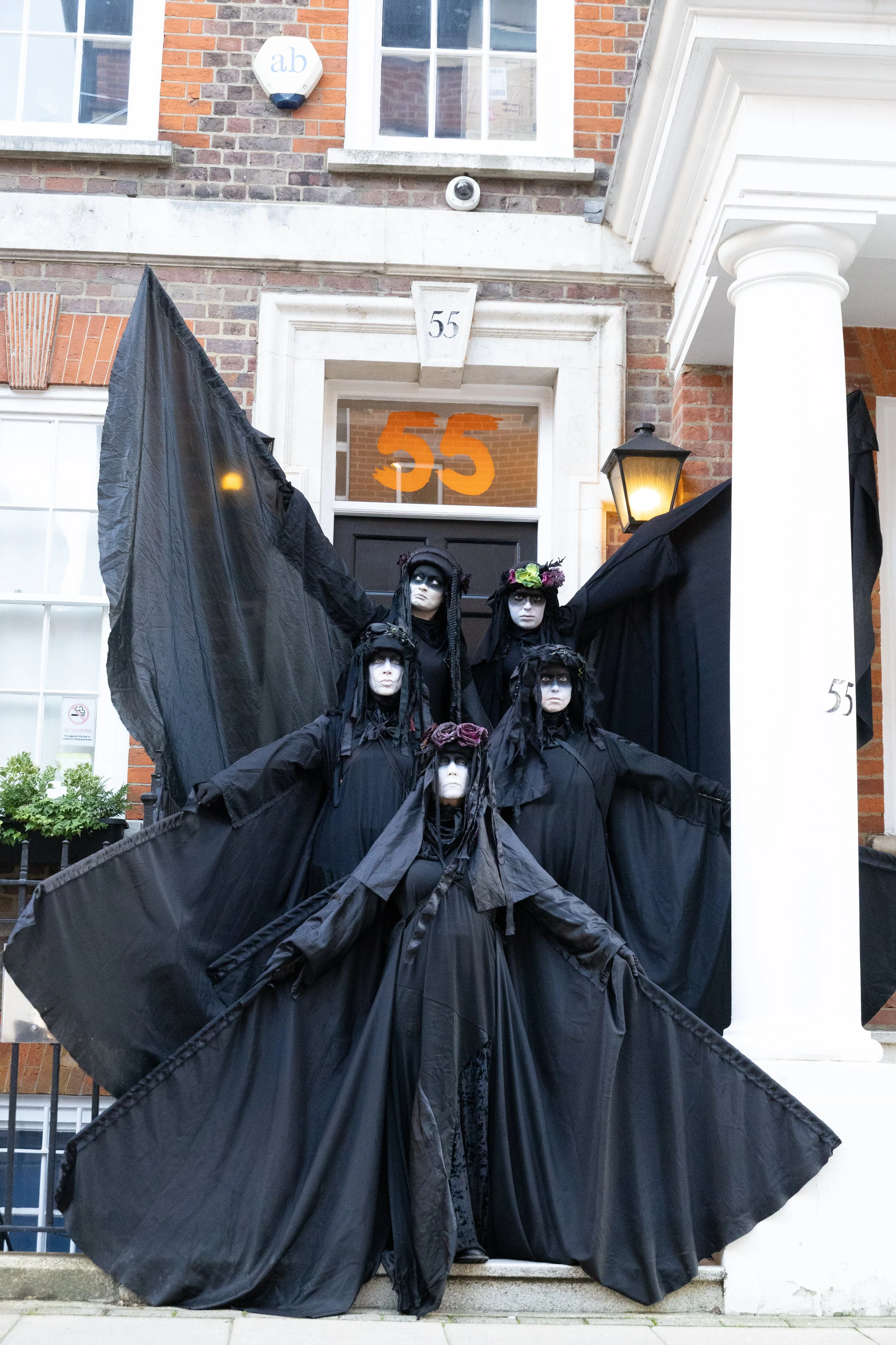 251217-Close The Door-RichardBayfield-18.jpg