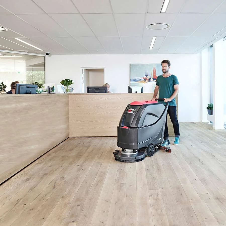 viper-as5160t-traction-pedestrian-scrubber-dryer-1.jpg