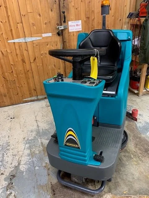 eureka-e75-ride-on-scrubber-dryer-1.jpg