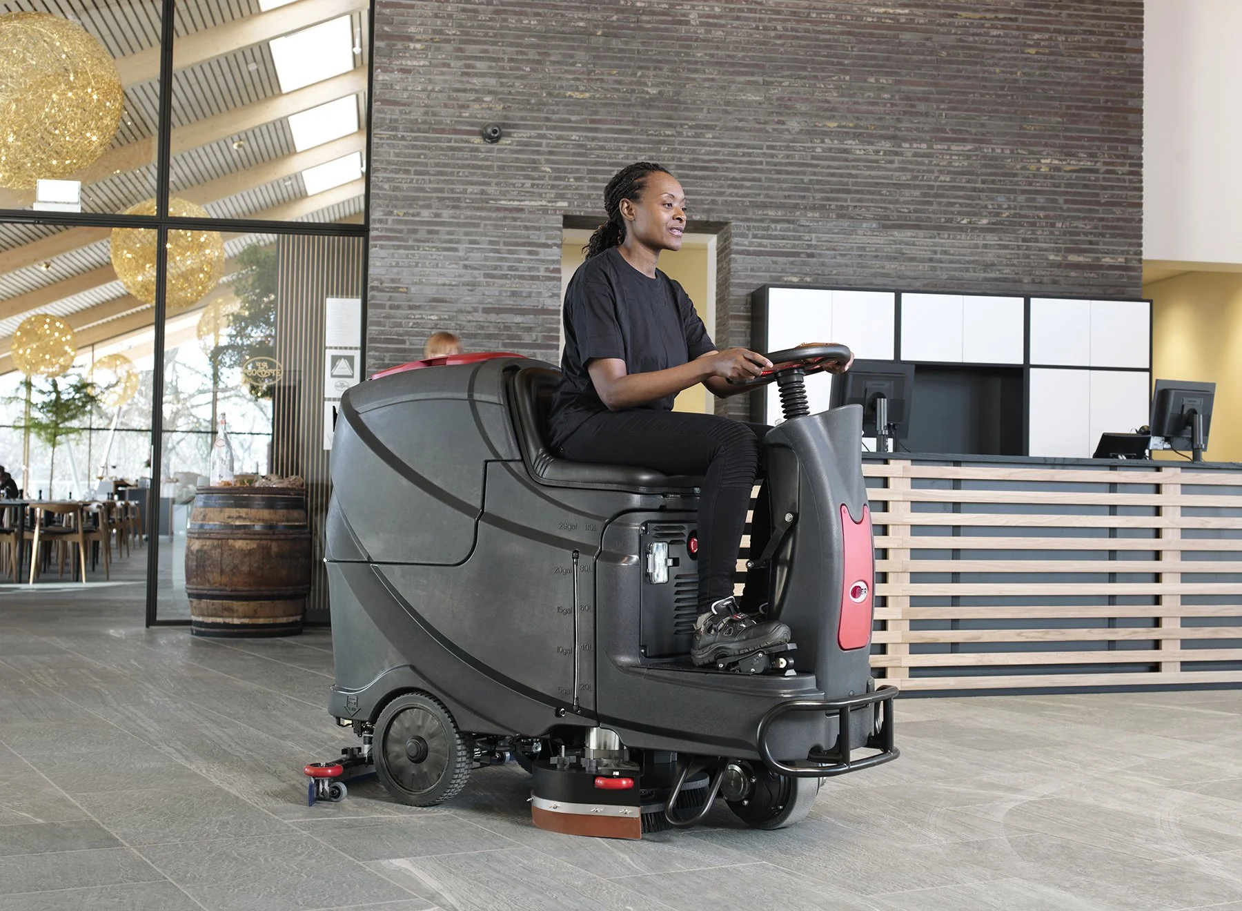 What is a Scrubber Dryer? How They Work and Why They Beat Mopping