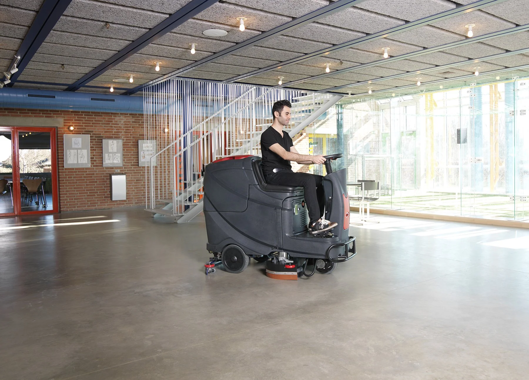 How to Size a Scrubber Dryer for Your Facility