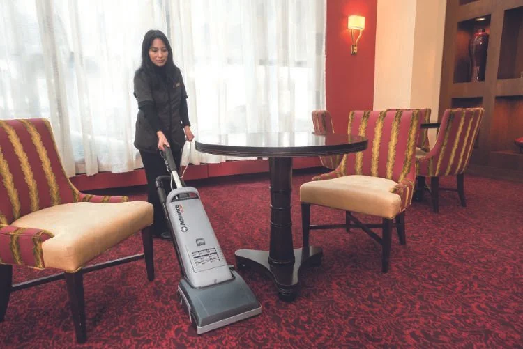 nilfisk-vu500-upright-vacuum-2.jpg