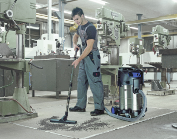 nilfisk-attix40-industrial-vacuum-3.jpg