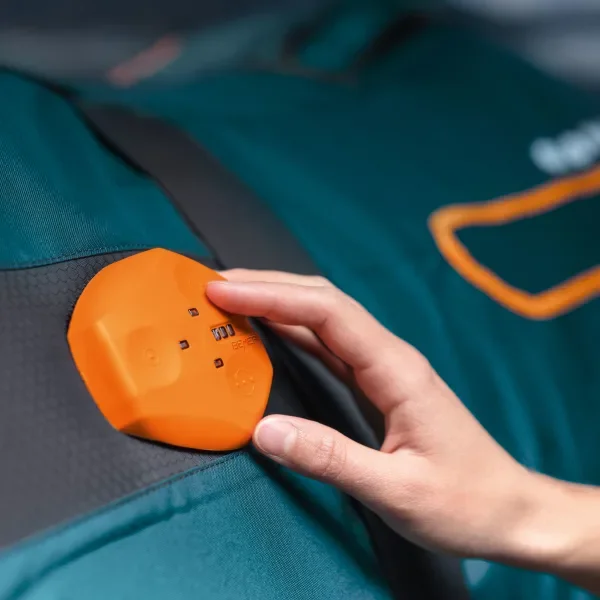 KORAK 4: Z daljšim pritiskom tipke vklopite BEMER odejo, izberite program in začnite terapijo. Da se konj navadi , začnite s P1 in terapijo omejite na največ pet minut.