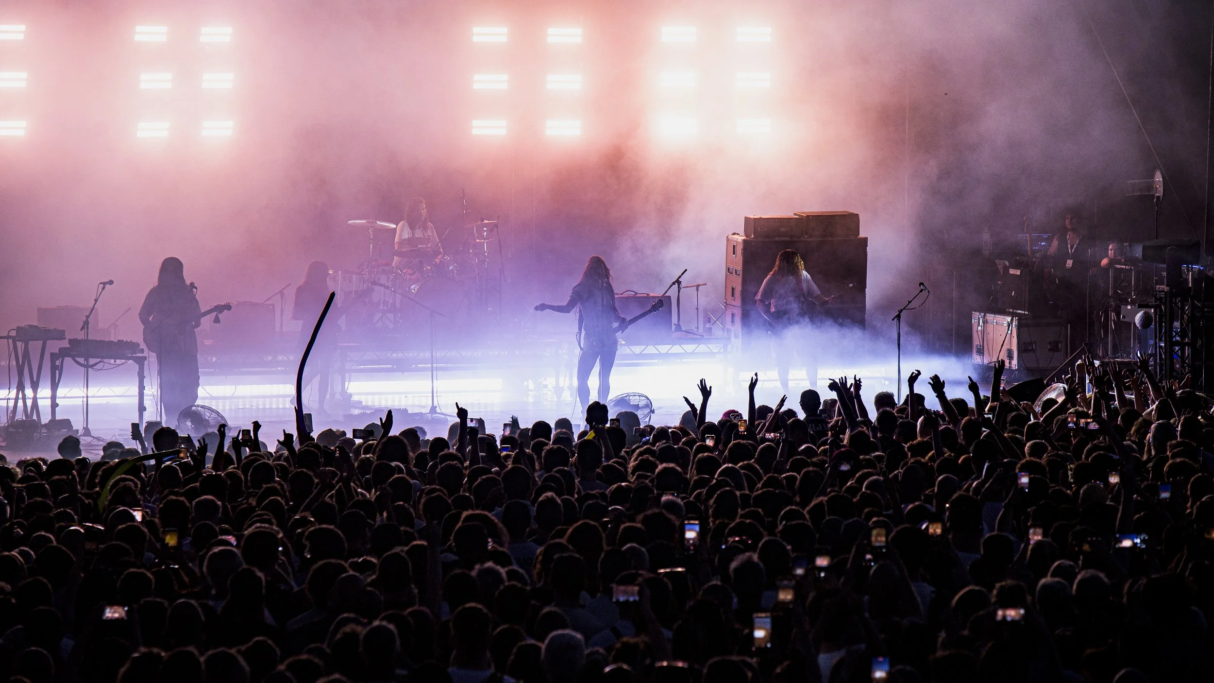 Wet-Leg_Millennium-Square_09-07-2026_JazzKane_DSC8802.jpg