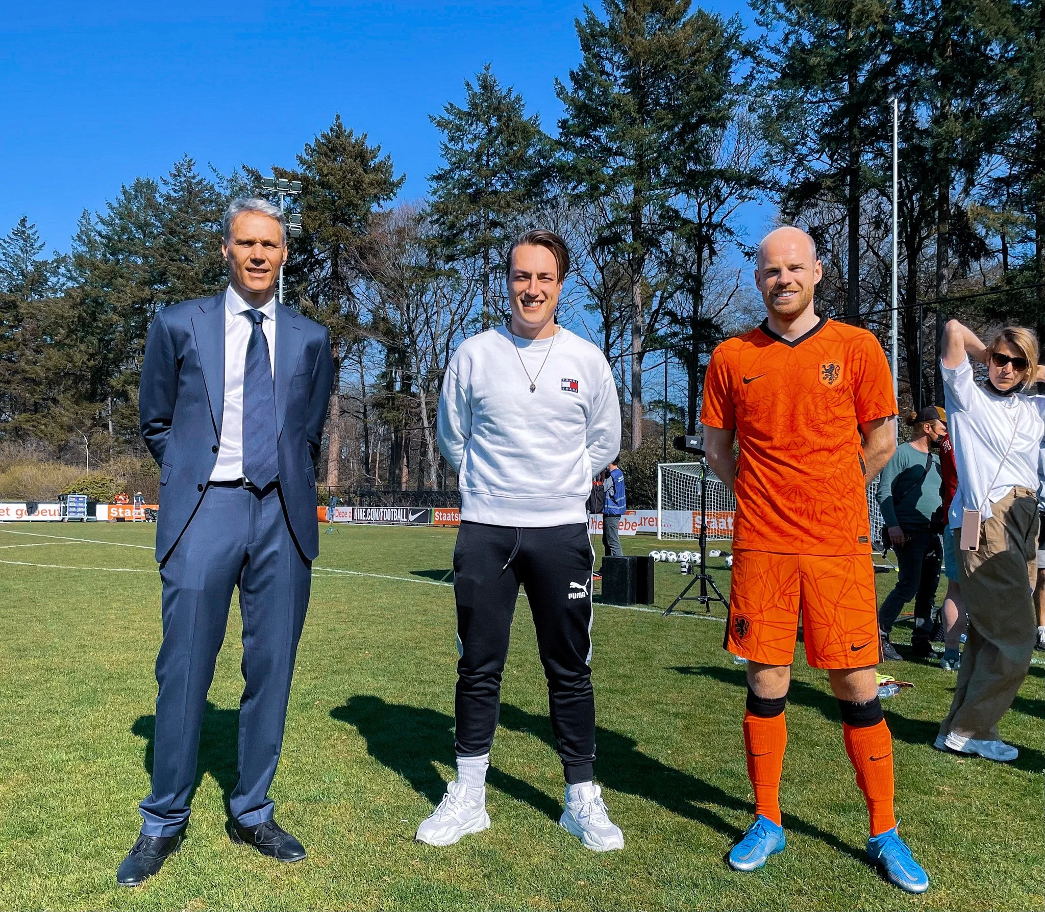 𝗖𝗹𝗶𝗲𝗻𝘁: Staatsloterij
𝗖𝗮𝗺𝗽𝗮𝗶𝗴𝗻: Nederlands Elftal 2021
𝗥𝗼𝗹𝗲: Directing BTS content