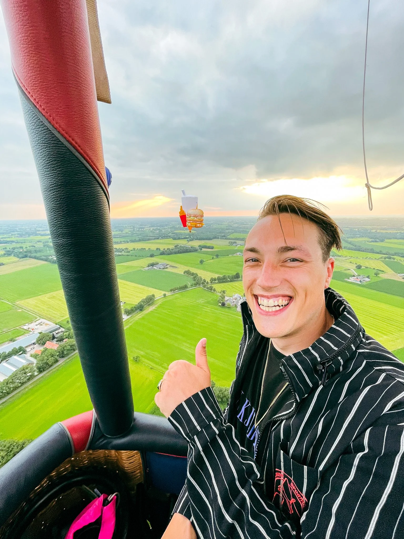 𝗖𝗹𝗶𝗲𝗻𝘁: McDonald's
𝗖𝗮𝗺𝗽𝗮𝗶𝗴𝗻: McDonald's 2021
𝗥𝗼𝗹𝗲: Directing social content