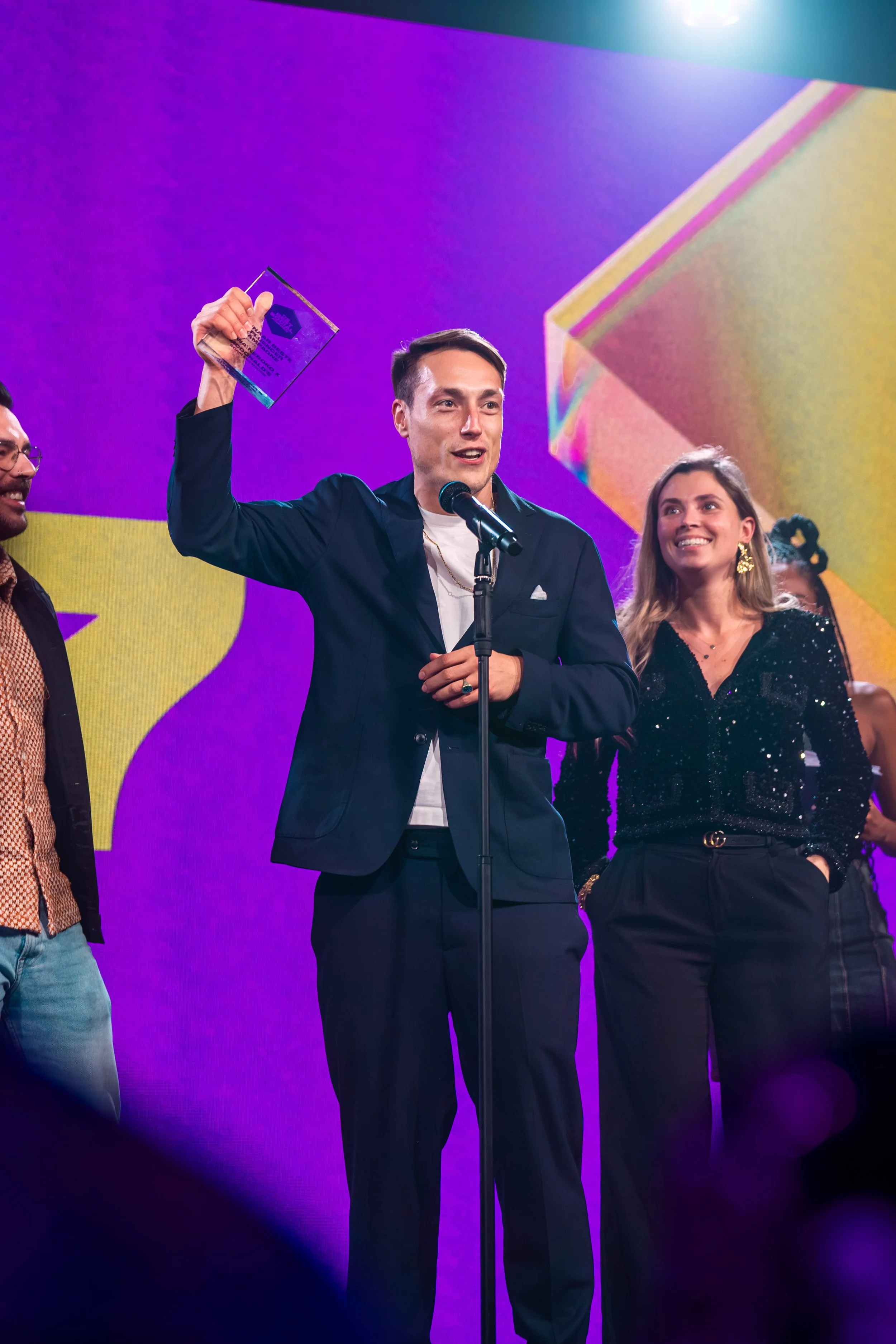 𝗖𝗹𝗶𝗲𝗻𝘁: McDonald's 
𝗖𝗮𝗺𝗽𝗮𝗶𝗴𝗻: Maccie
𝗥𝗼𝗹𝗲: Lead Creator
𝗔𝘄𝗮𝗿𝗱𝘀: Silver Lion Cannes, Best Social Awards, Webby nominated