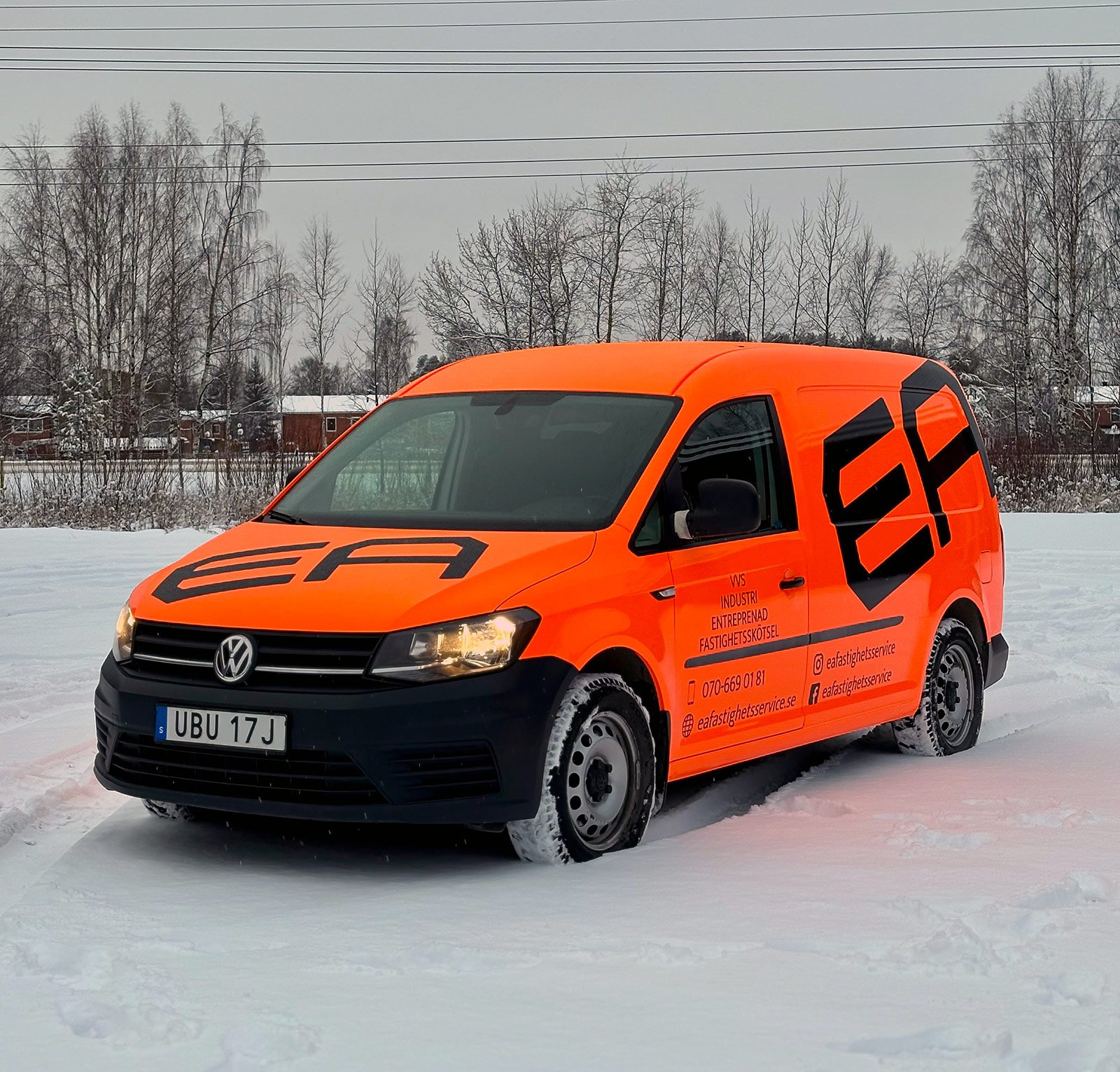 Transportbil med komplett fordonsdekor i Luleå