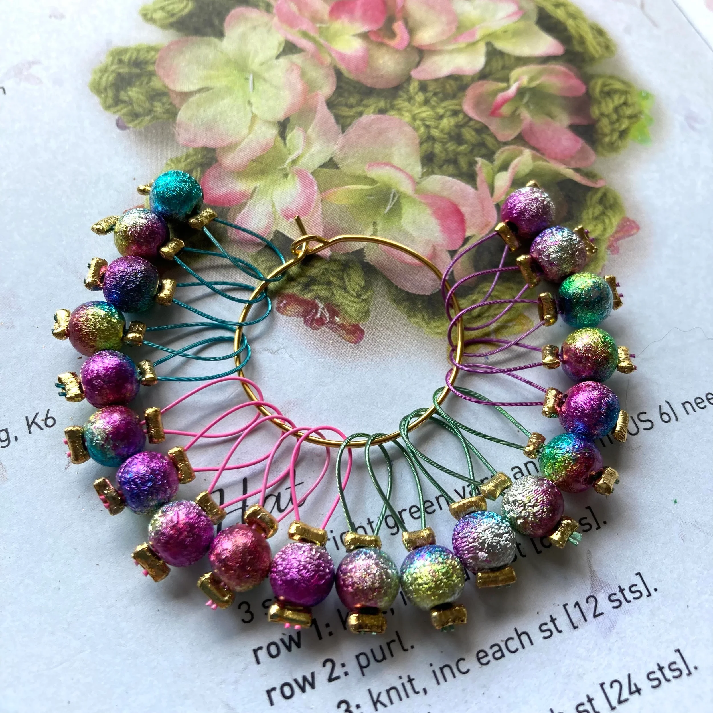 Loop Knitting Stitch Markers Rainbow Sparkles Set of 20