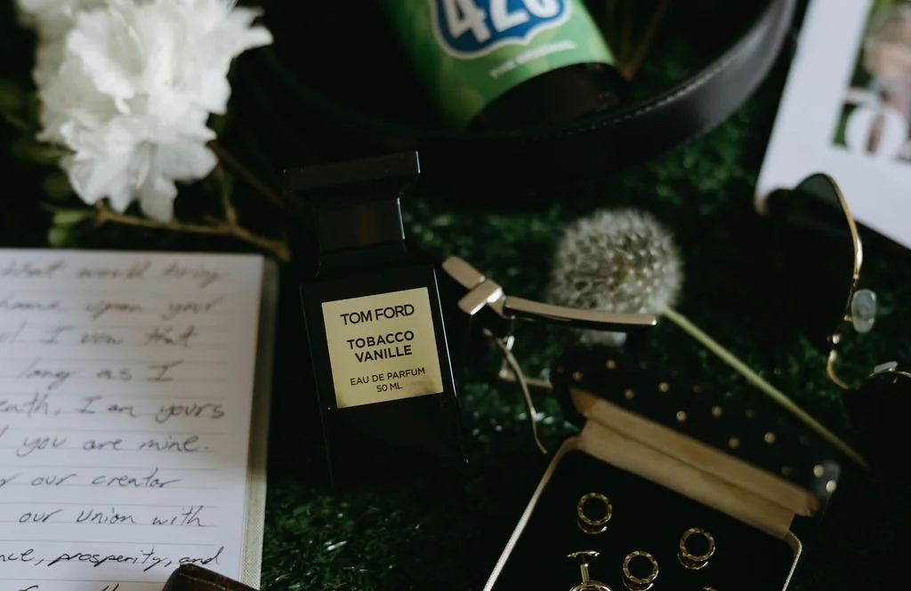 groom-details-flat-lay-handwritten-vows-atlanta.jpg