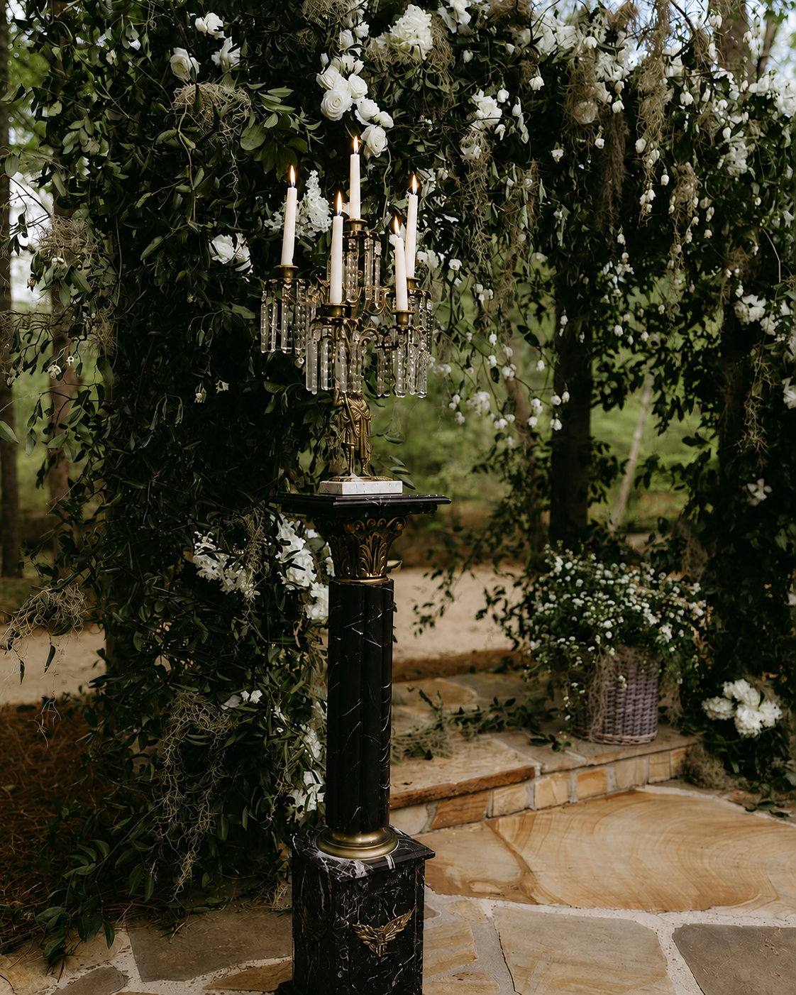french-antique-black-marble-columns-wedding-design.jpg
