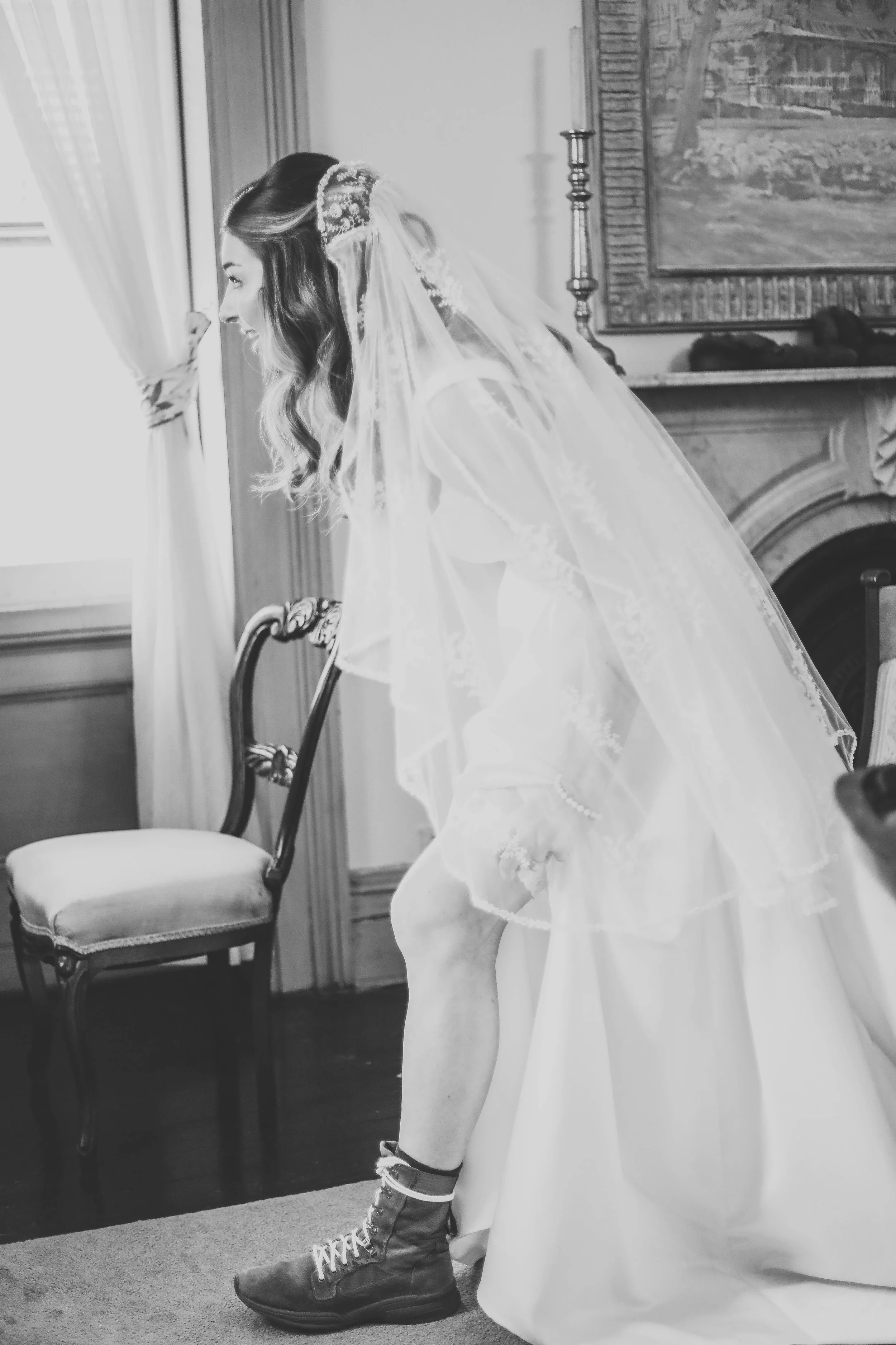 black-and-white-bridal-preparations-savannah-wedding-1.jpg