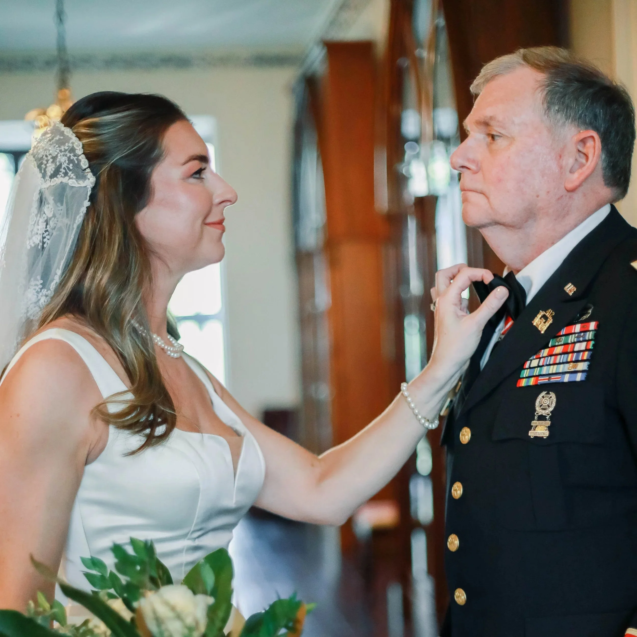 military-father-daughter-wedding-moment-1.jpg