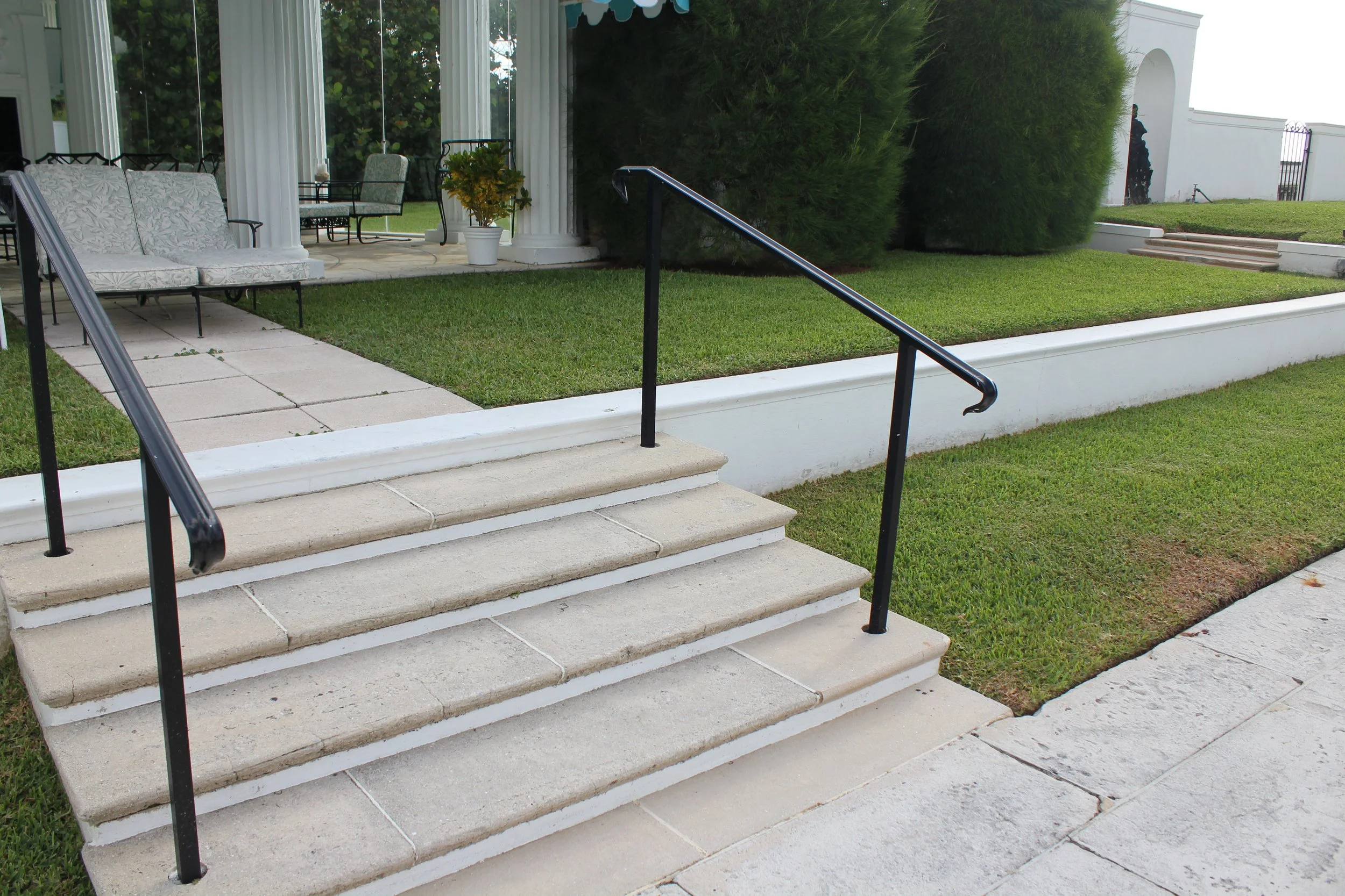 Hedrick-Villa Artemis side rails.JPG