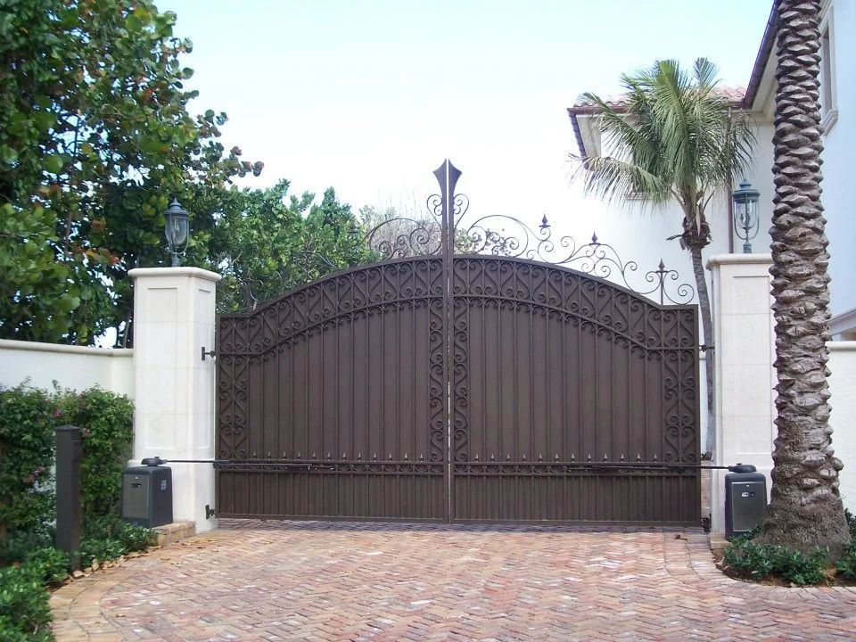 Double Door Gate.jpg