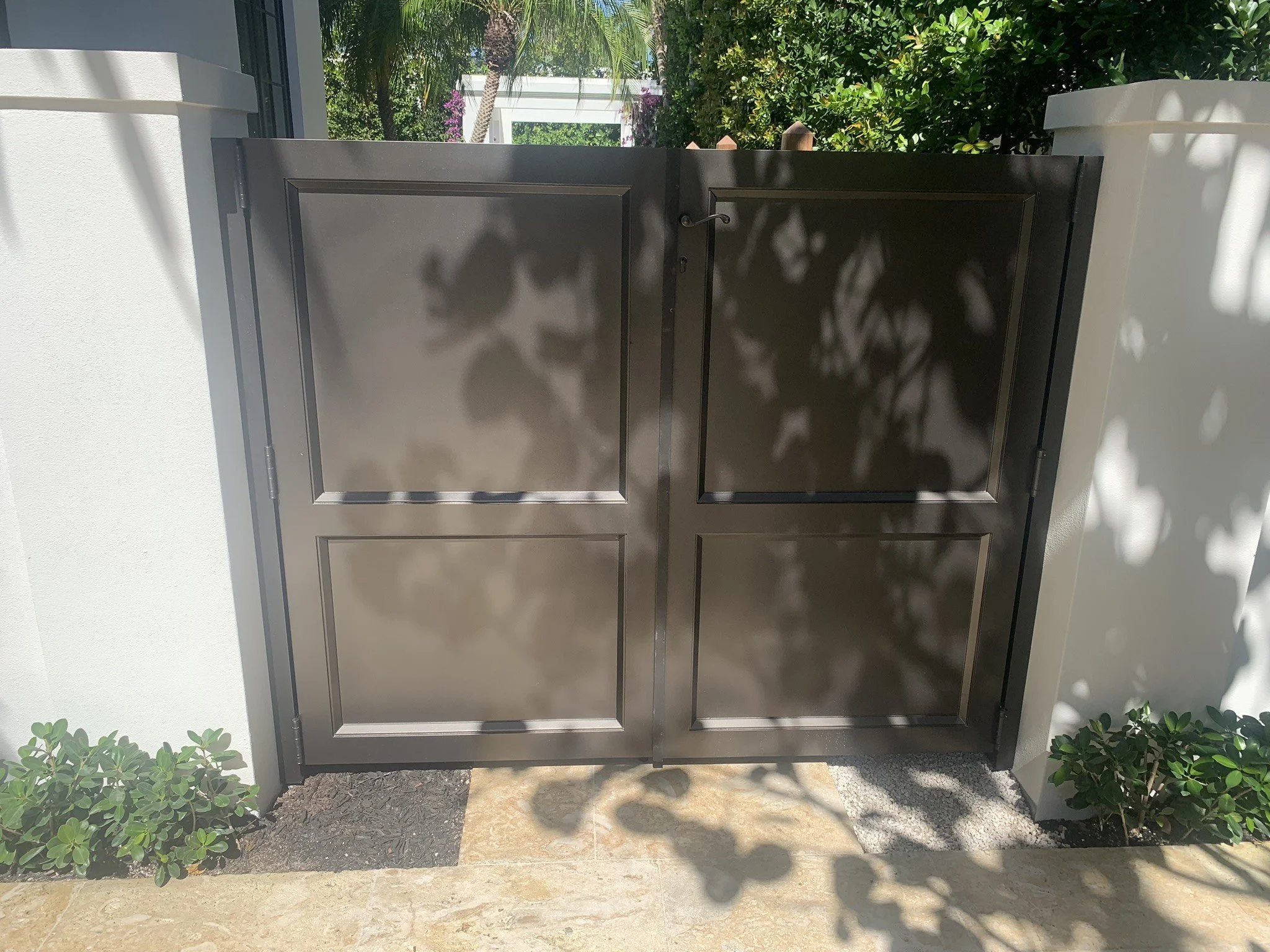 Gate - 117 Mirasol.jpg
