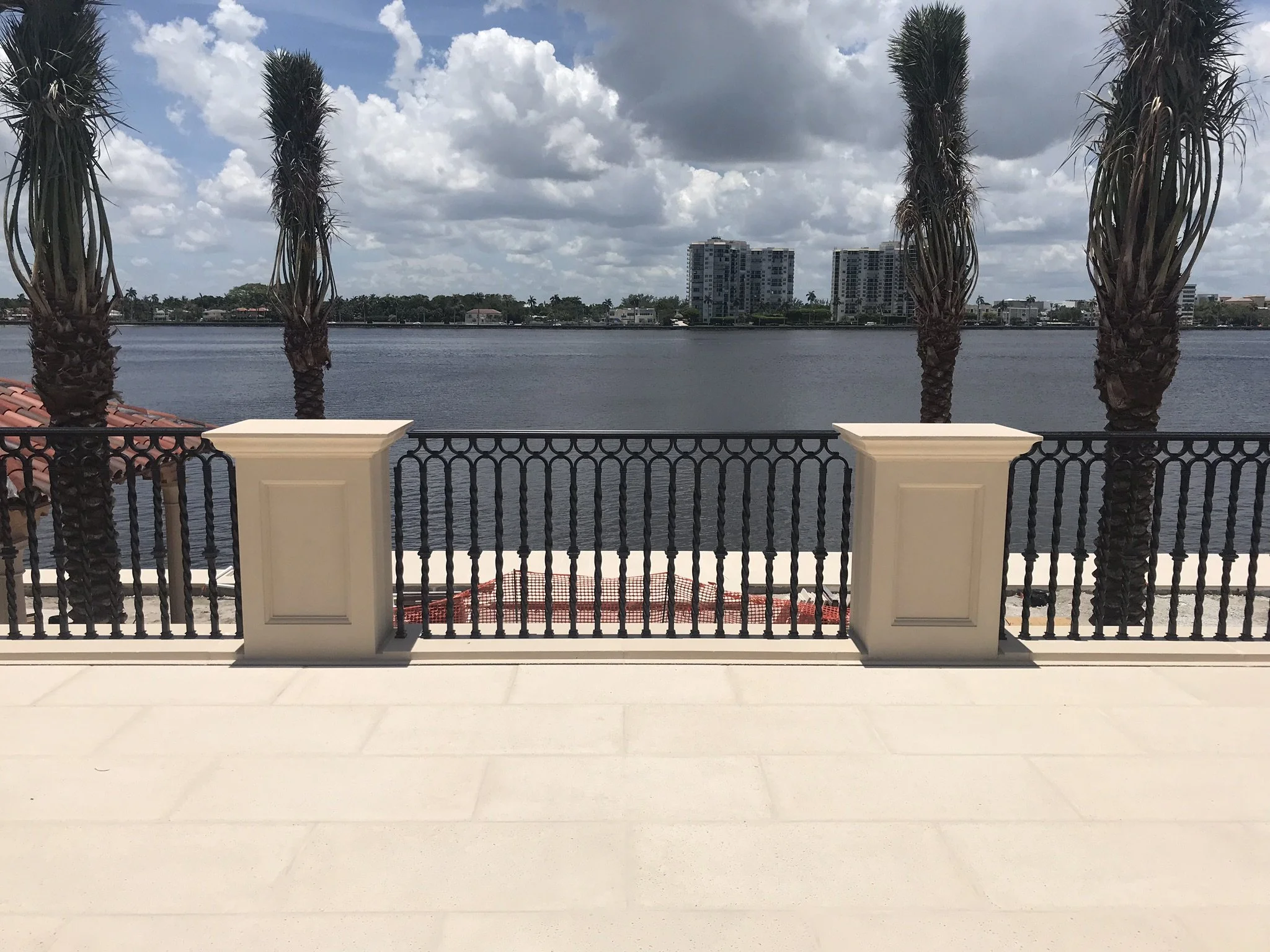 Balcony Rail - Wittmann 561 Island.jpg