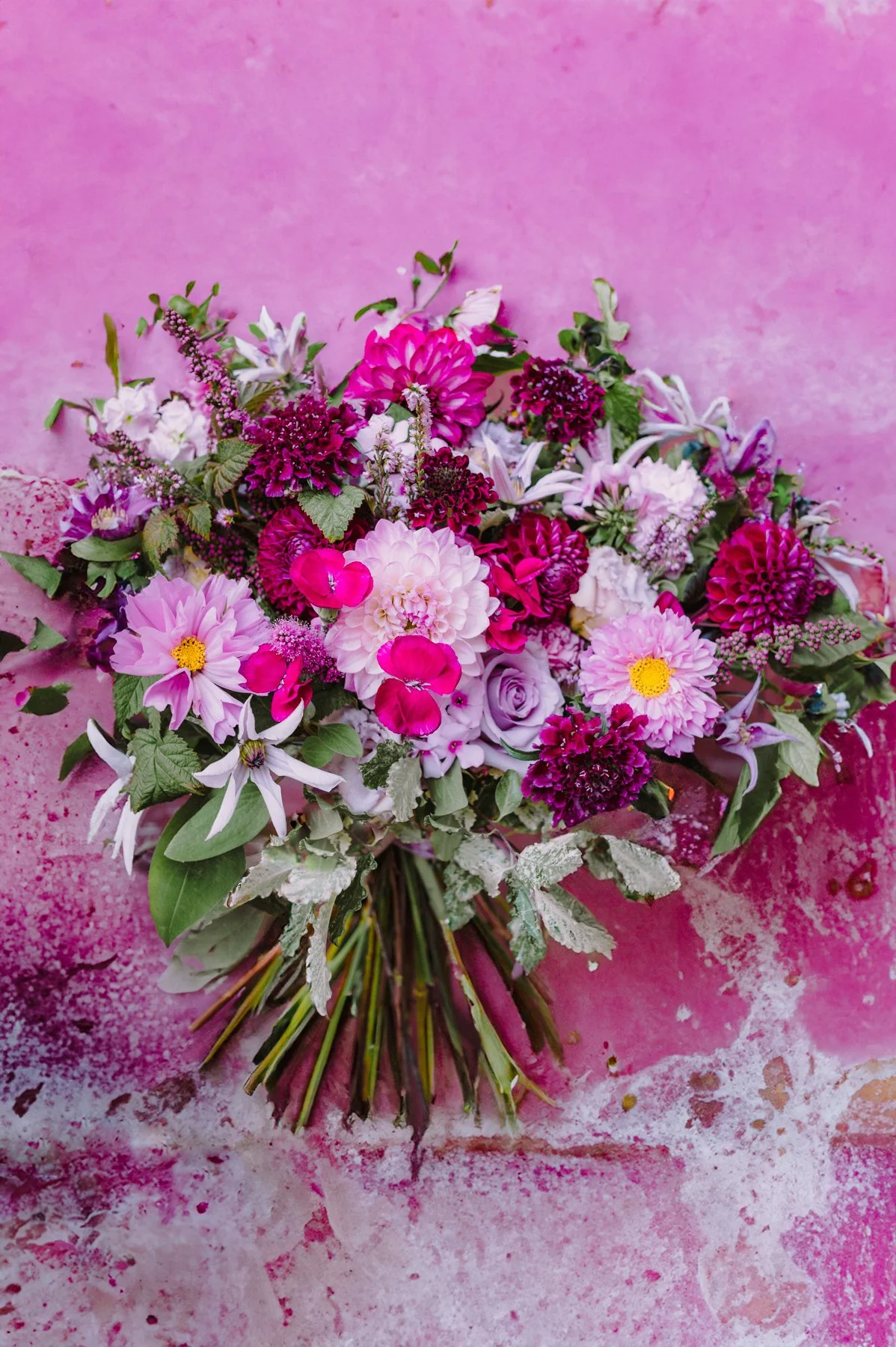 Grenouille-Fleuriste-Mariage-Emma-Ludwig-Fleurs-Bride-Bouquet-Purpleandpink.jpg