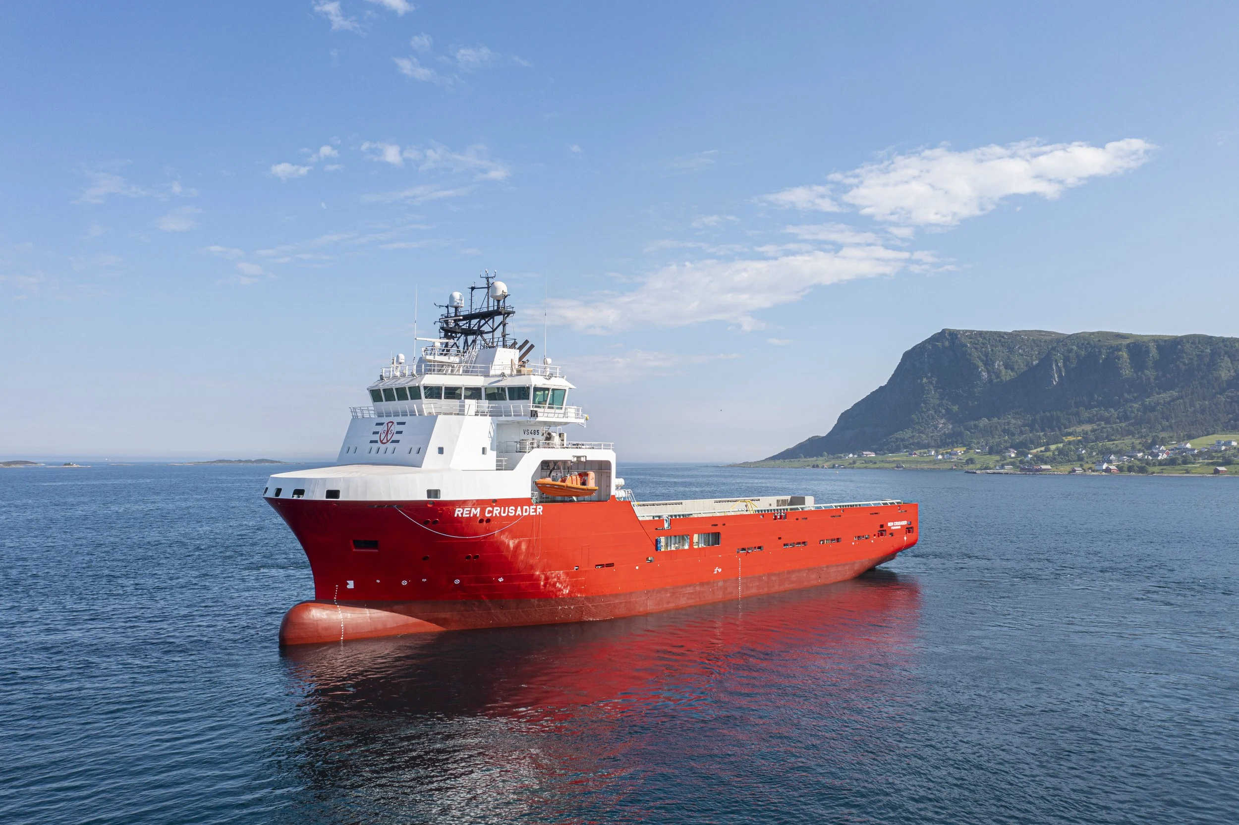 Remøy Shipping AS awarded Term Charter from Equinor Norway for the PSV Rem Crusader.