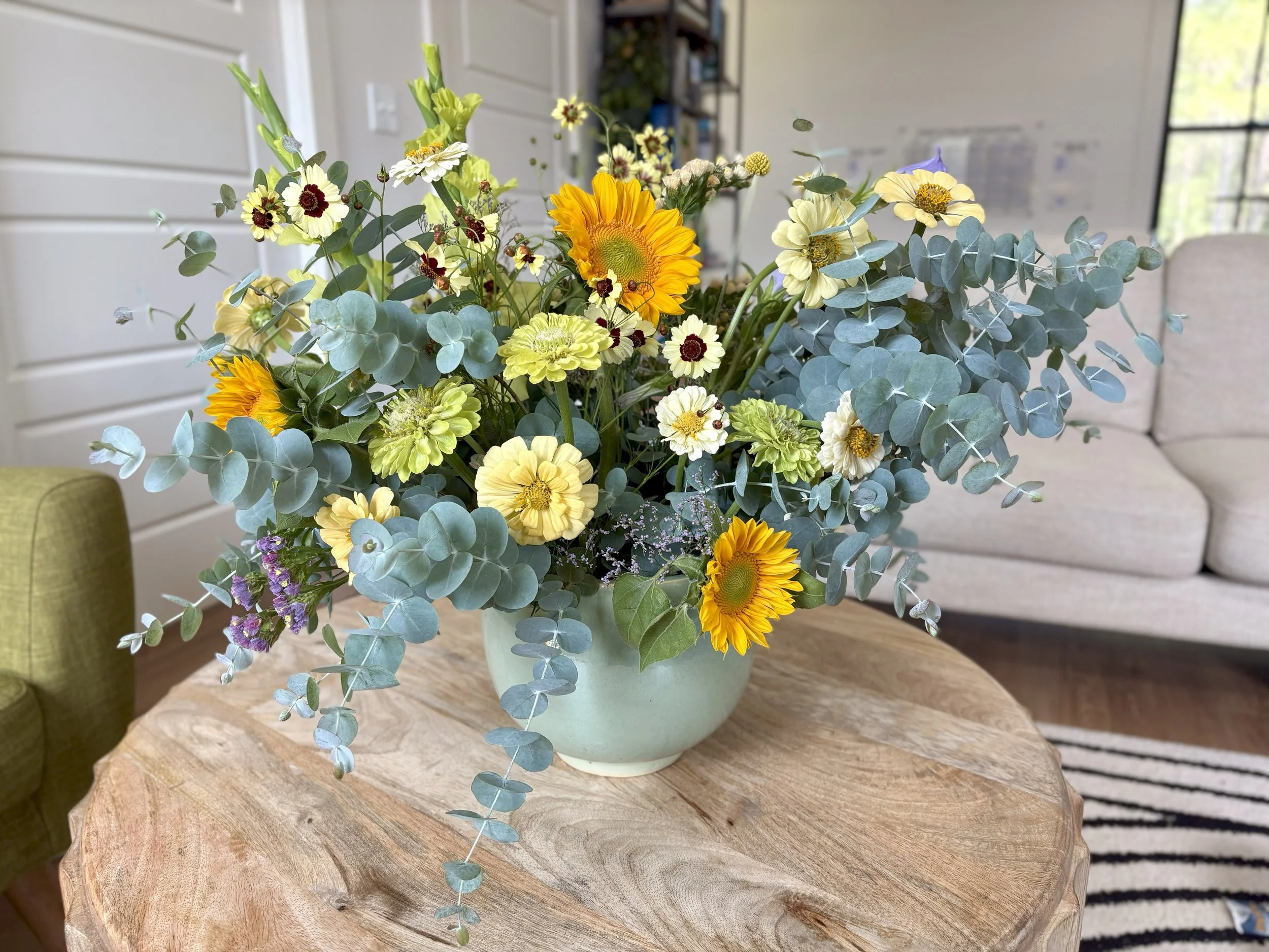 bouquet euc sunflower.jpg