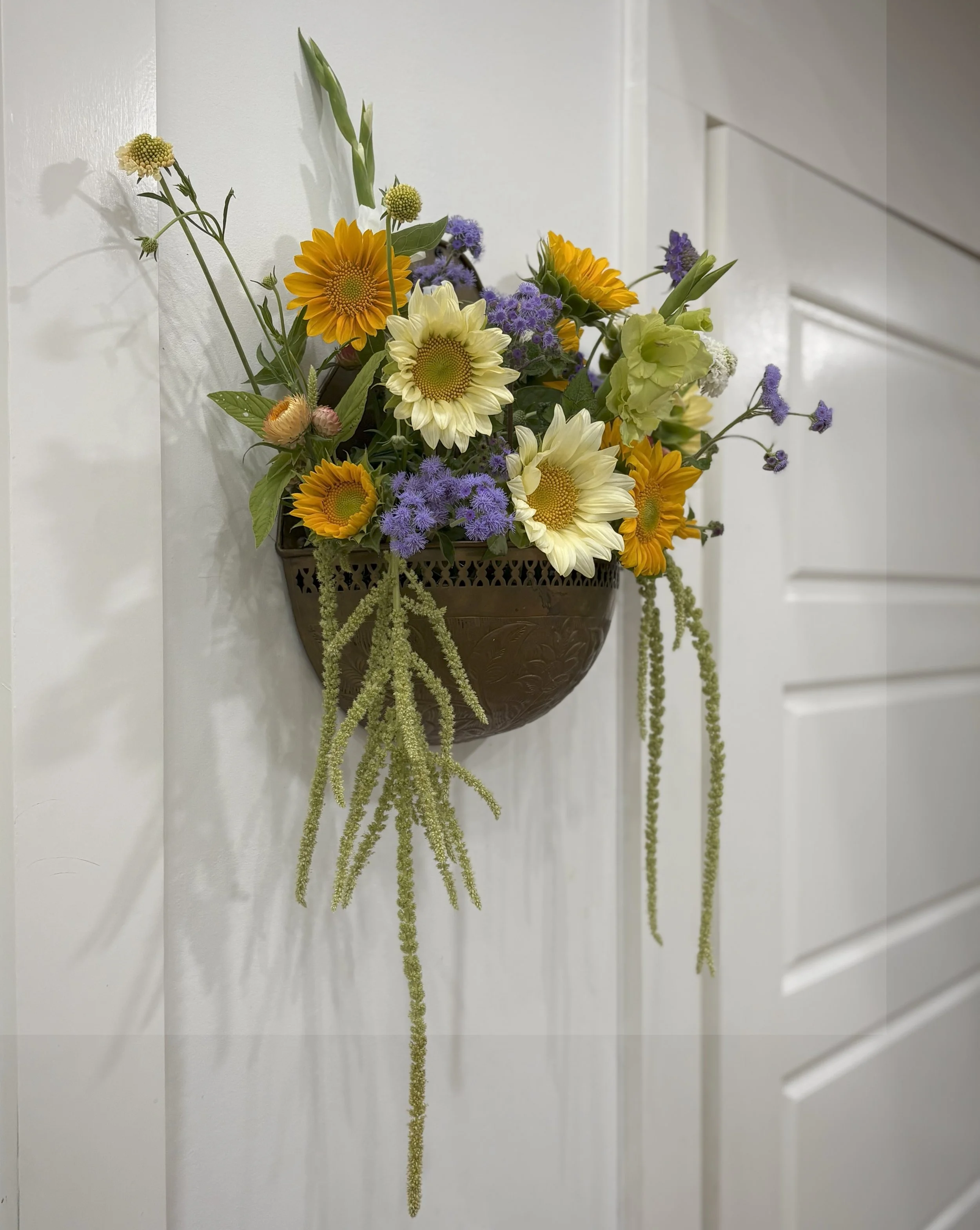 wall flower bouquet.jpg