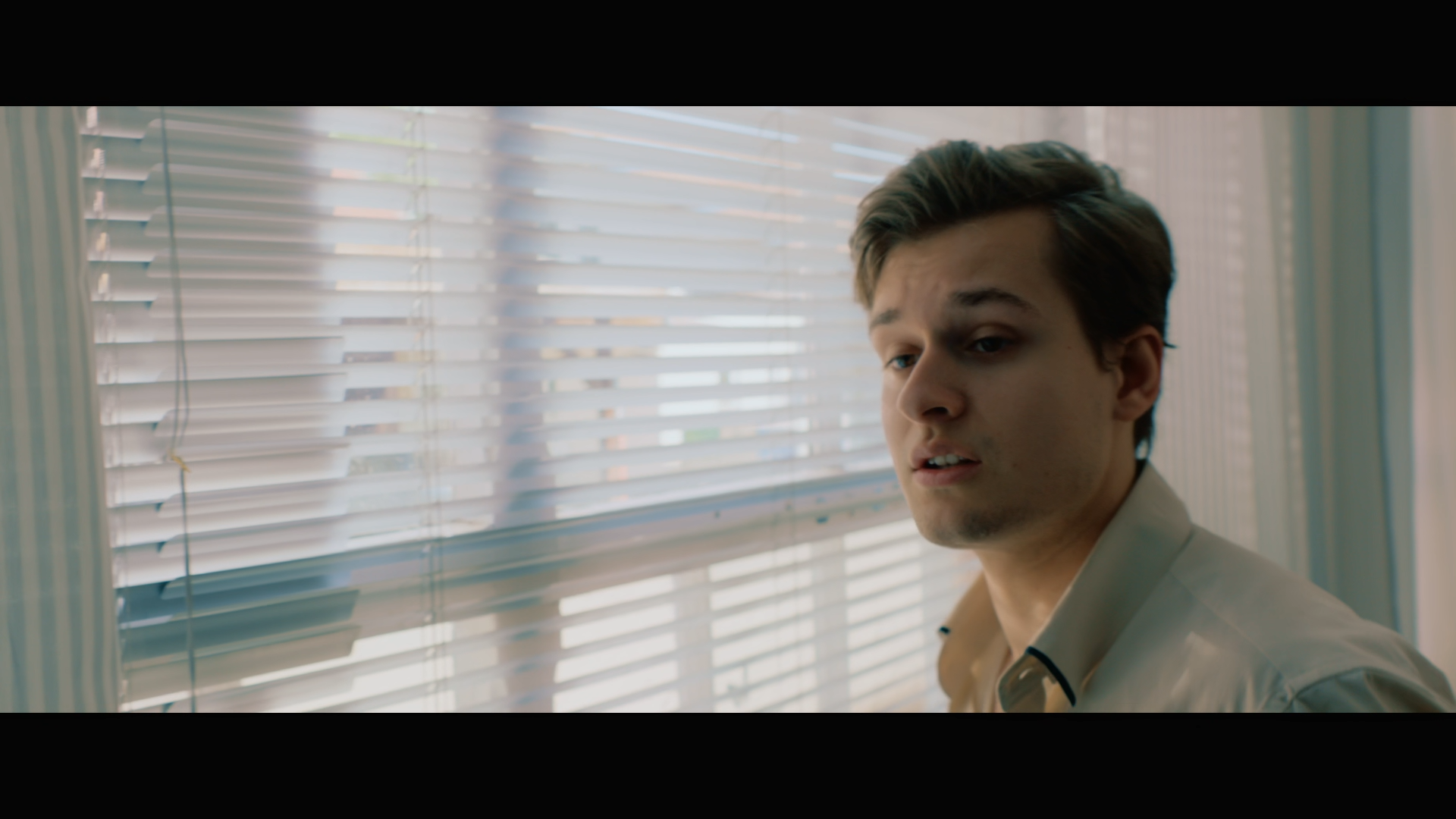 Die Traumgleichung Long Master stereo.mov.01_03_14_07.Standbild025.png