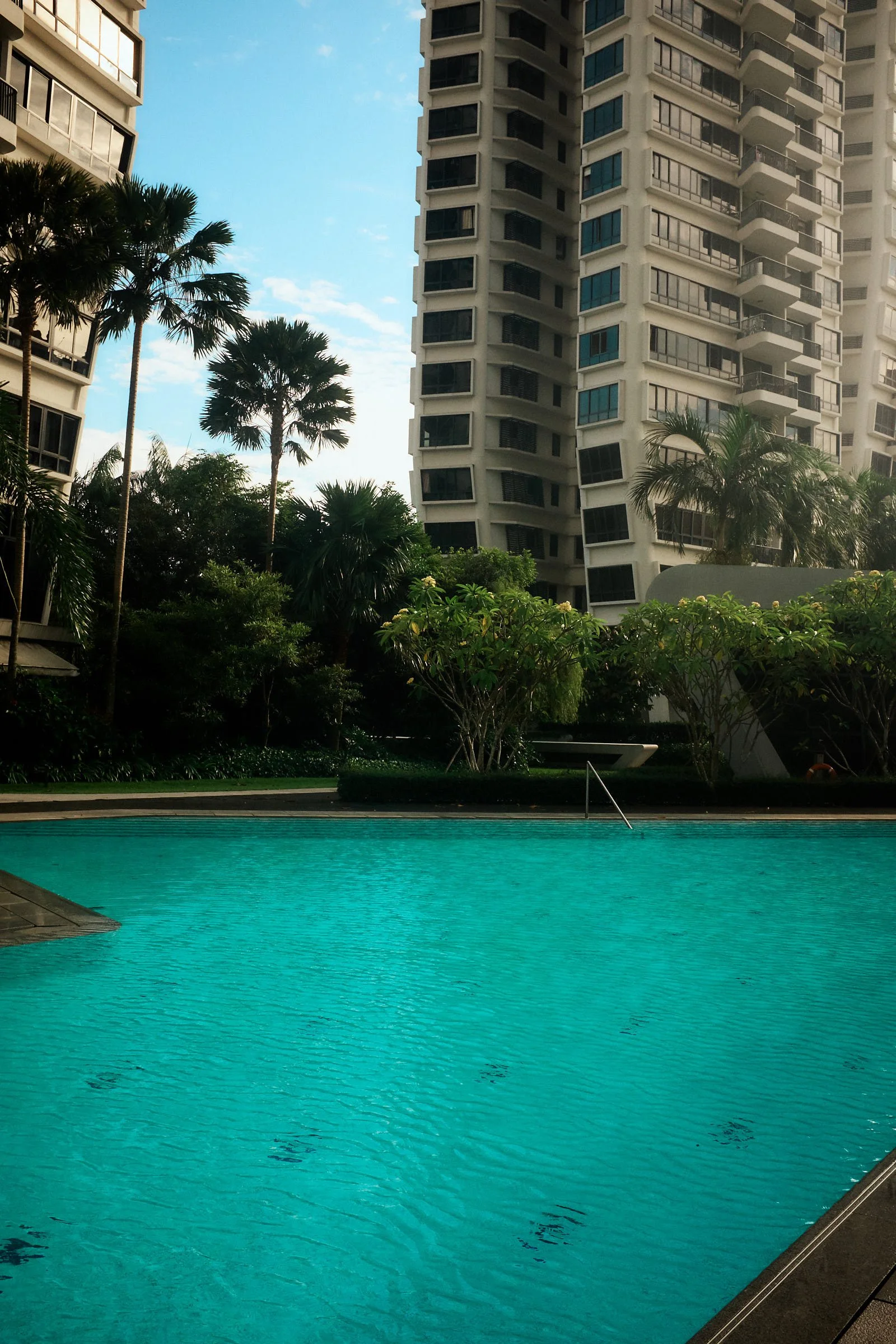 turquoise pool in condo