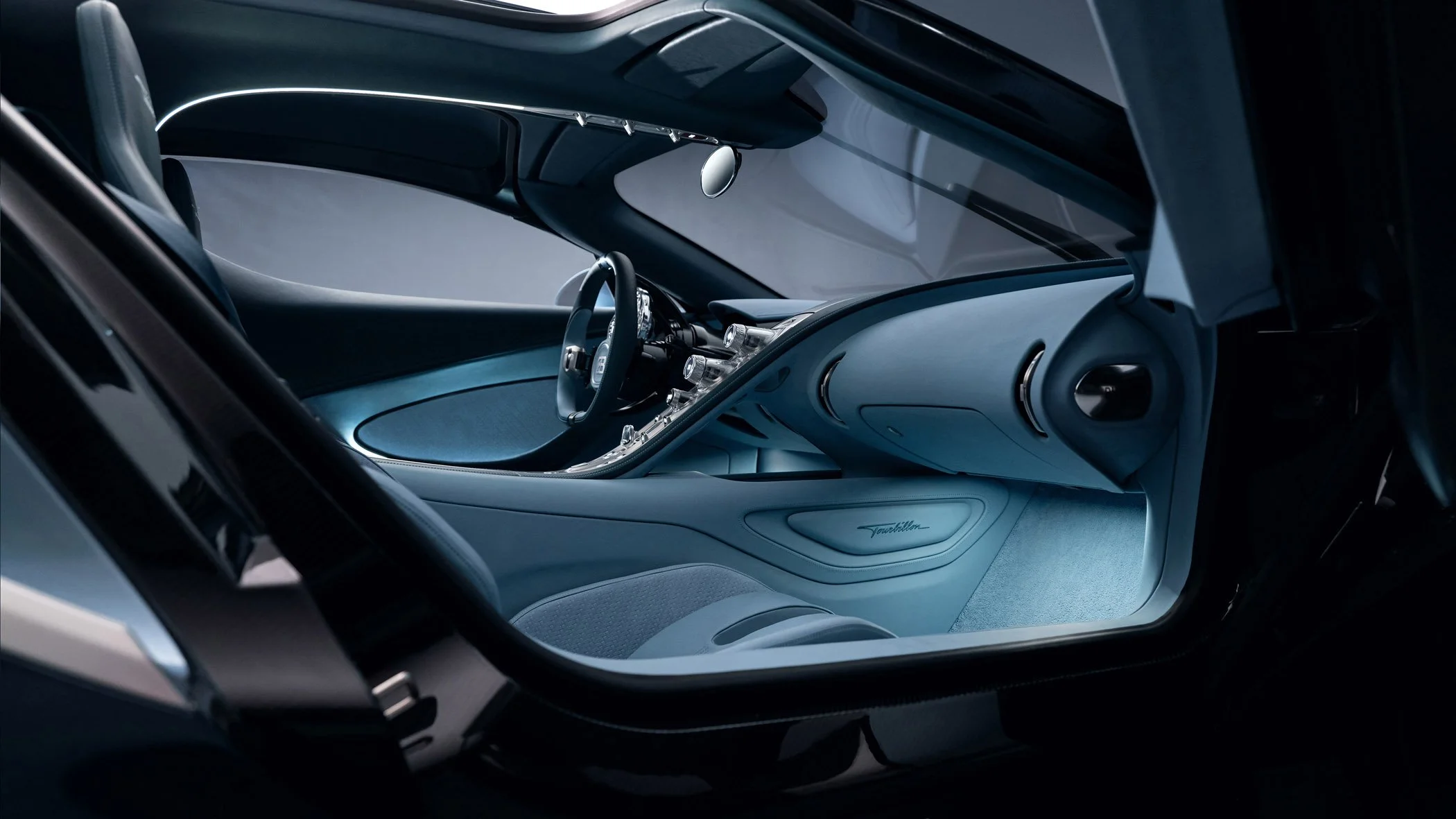 668926ba90f89437c70400ef_BUGATTI-World-Premiere-Presskit-Images-36-Photo.jpg