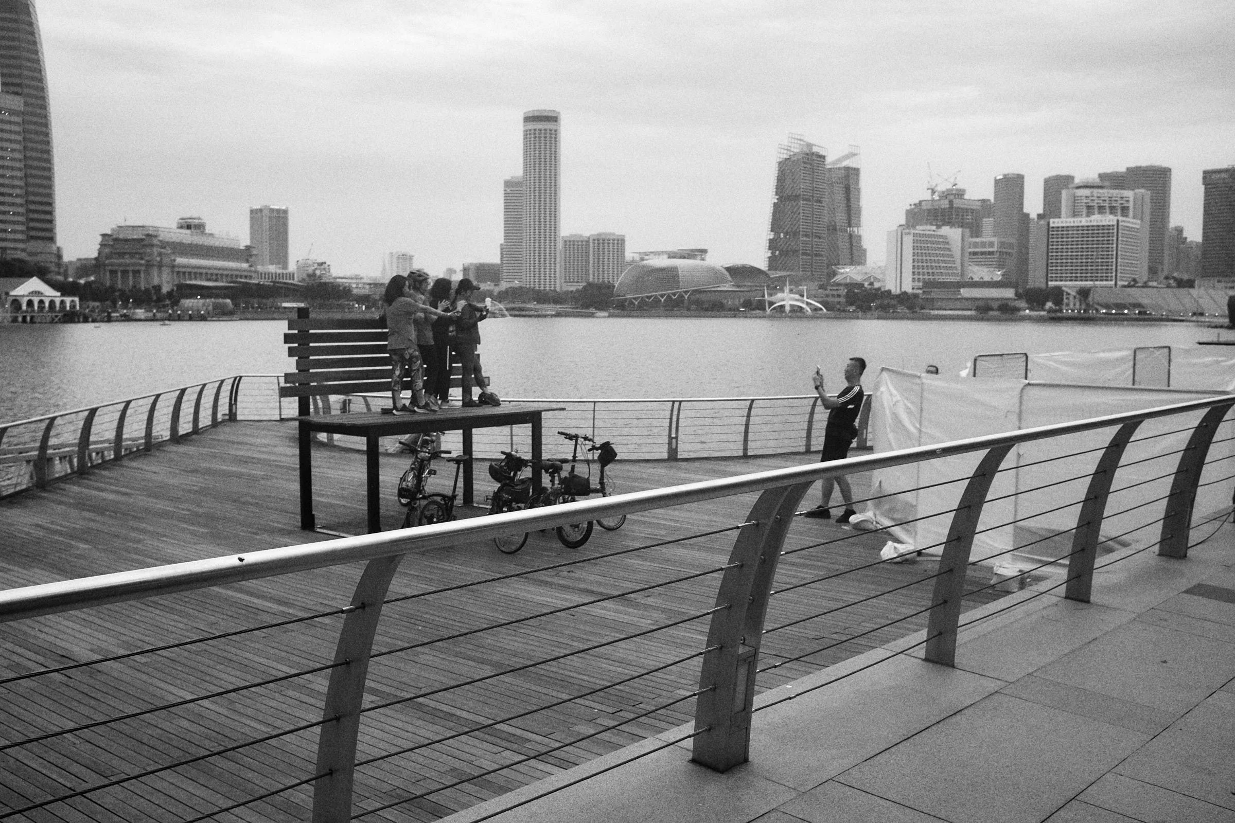 Tourists at the Marina Bay
