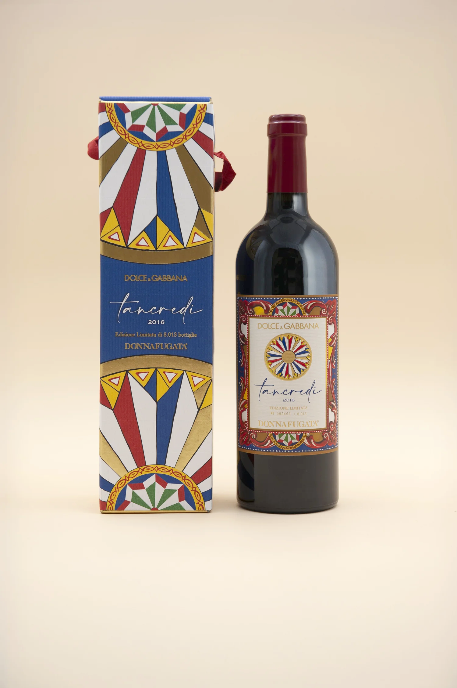 dolce_gabbana_donnafugata_vino_rosso_tancredi_2.webp