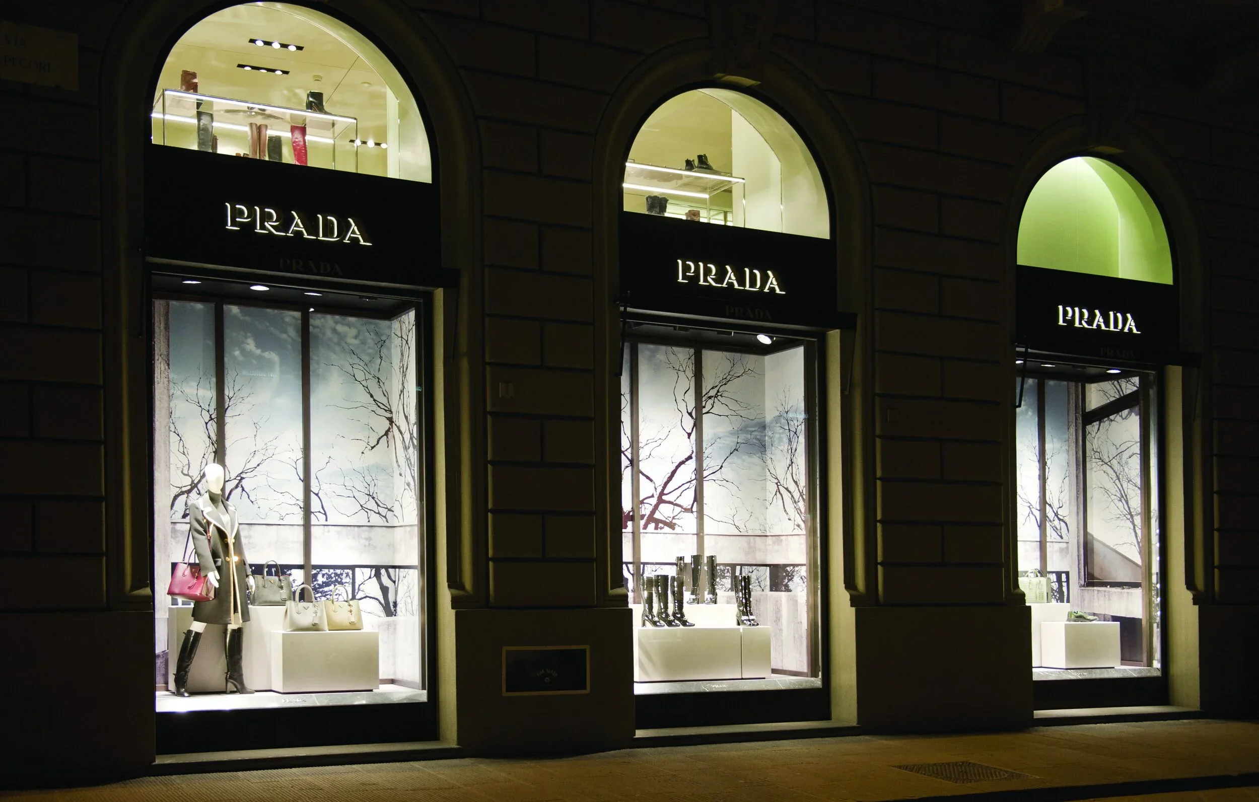 Prada vetrine windows display fw14.webp