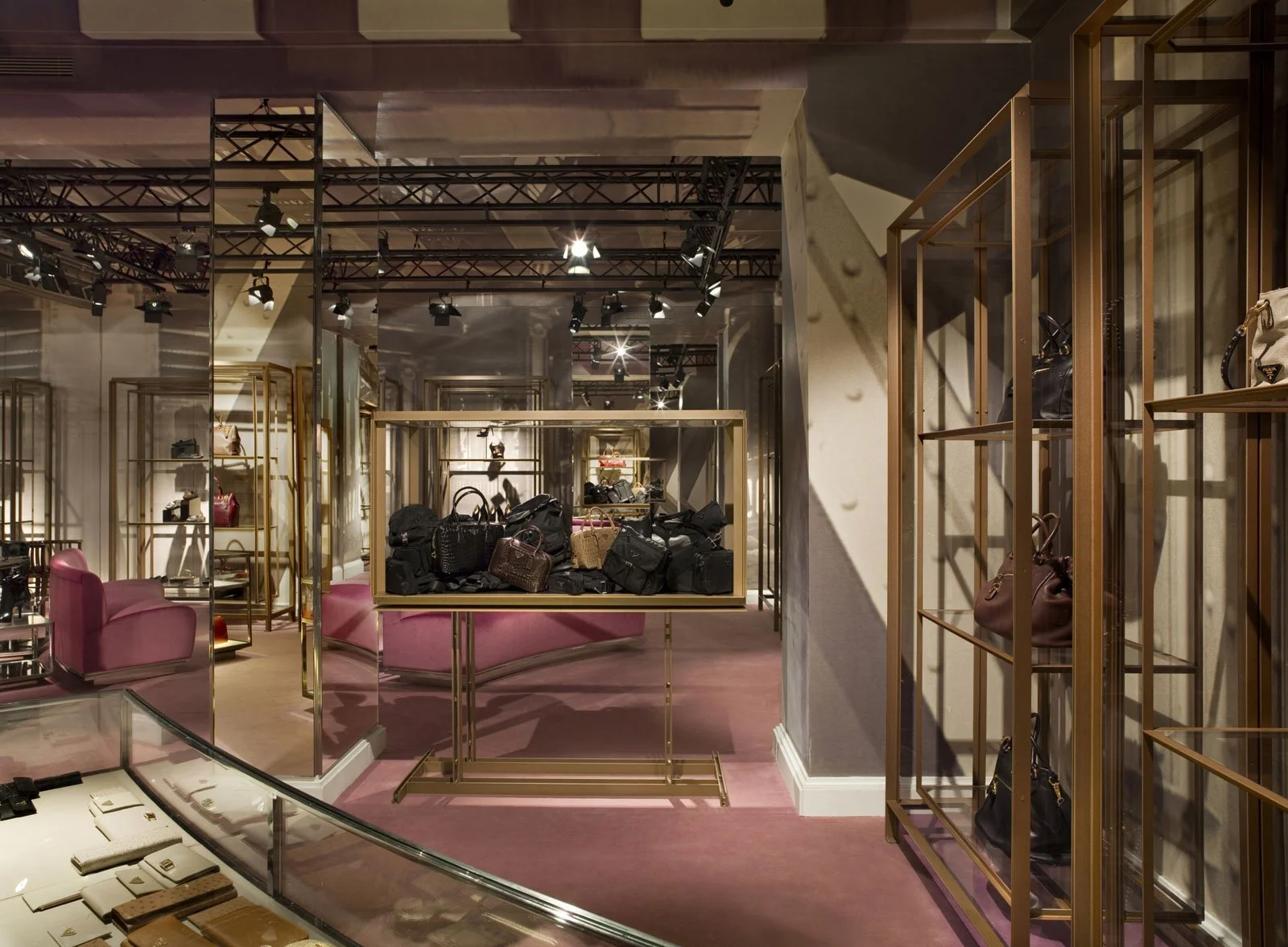 prada_place_beauvau_6.jpg