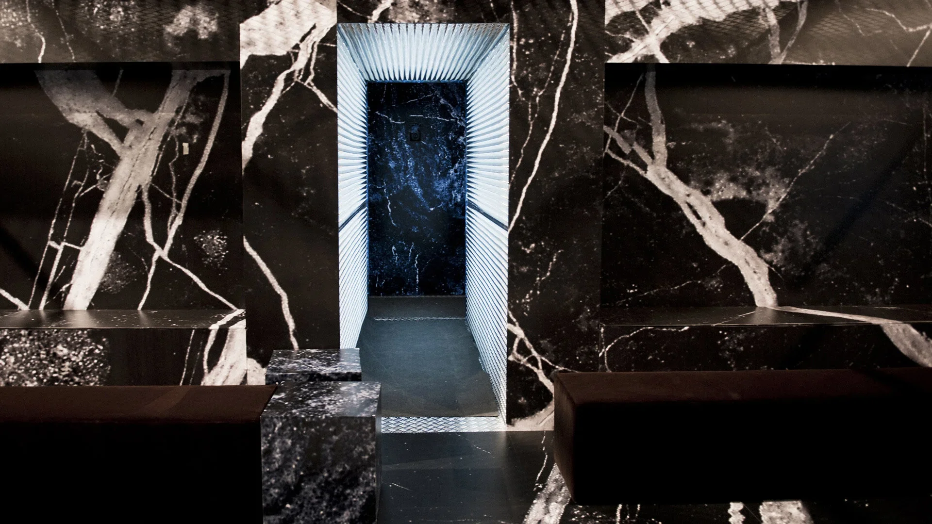 neolab prada sfilata 2015 marmo 1.webp