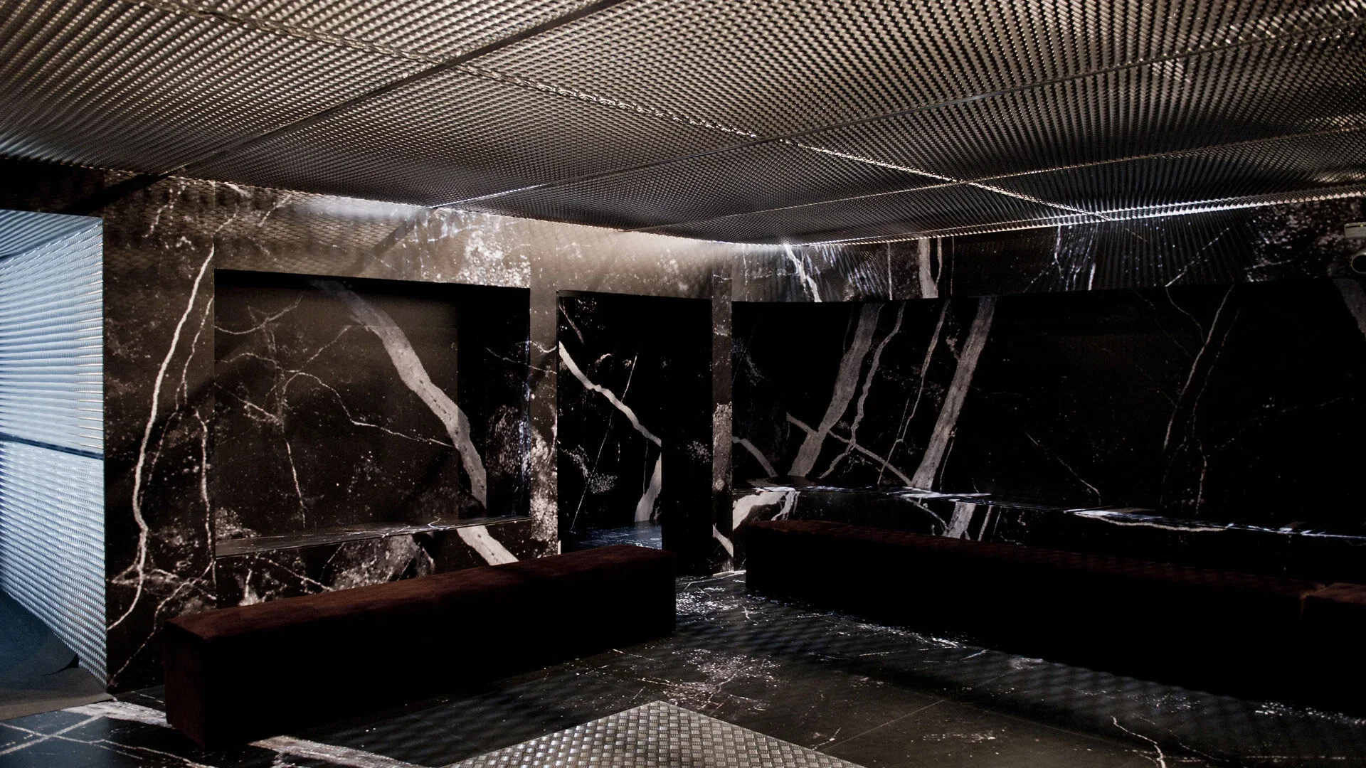 neolab prada sfilata 2015 marmo 3.webp