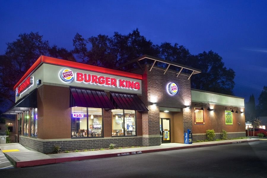 Burger King slip-and-fall lawsuits, like the major 2023 case where franchisee Seven Restaurants paid nearly $8 million to Richard Tulecki for a severe slip/fall leading to back surgery in Florida,