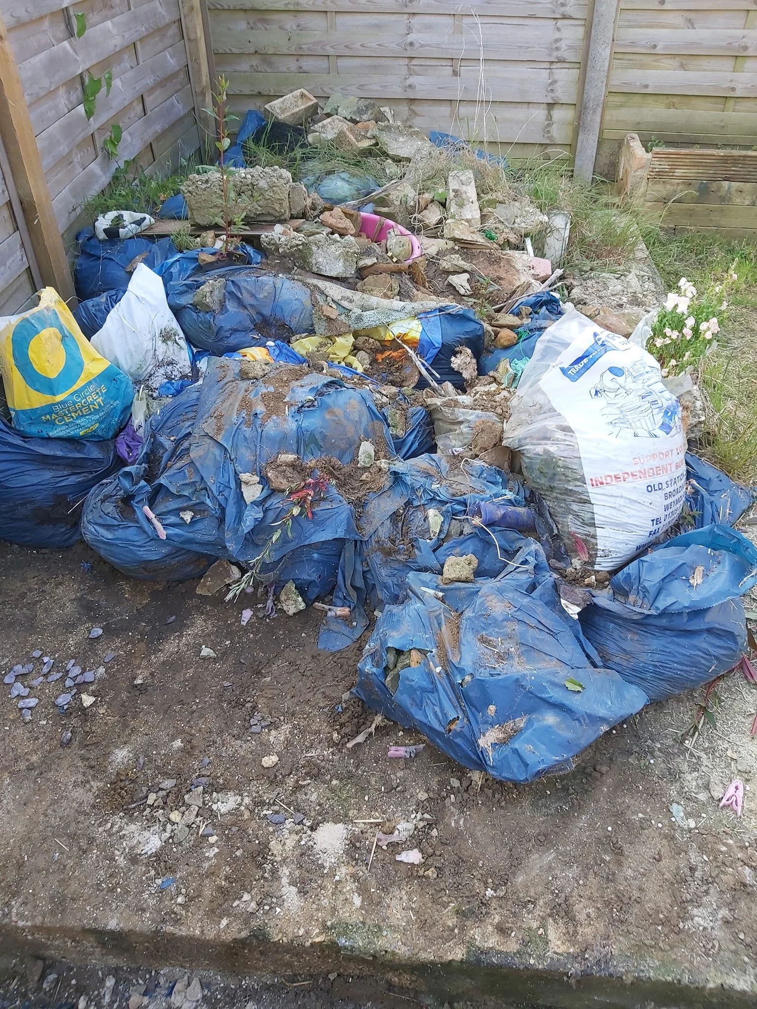 Upcycle Interiors UIL Weymouth_Waste Removal Rubbish_021.jpg