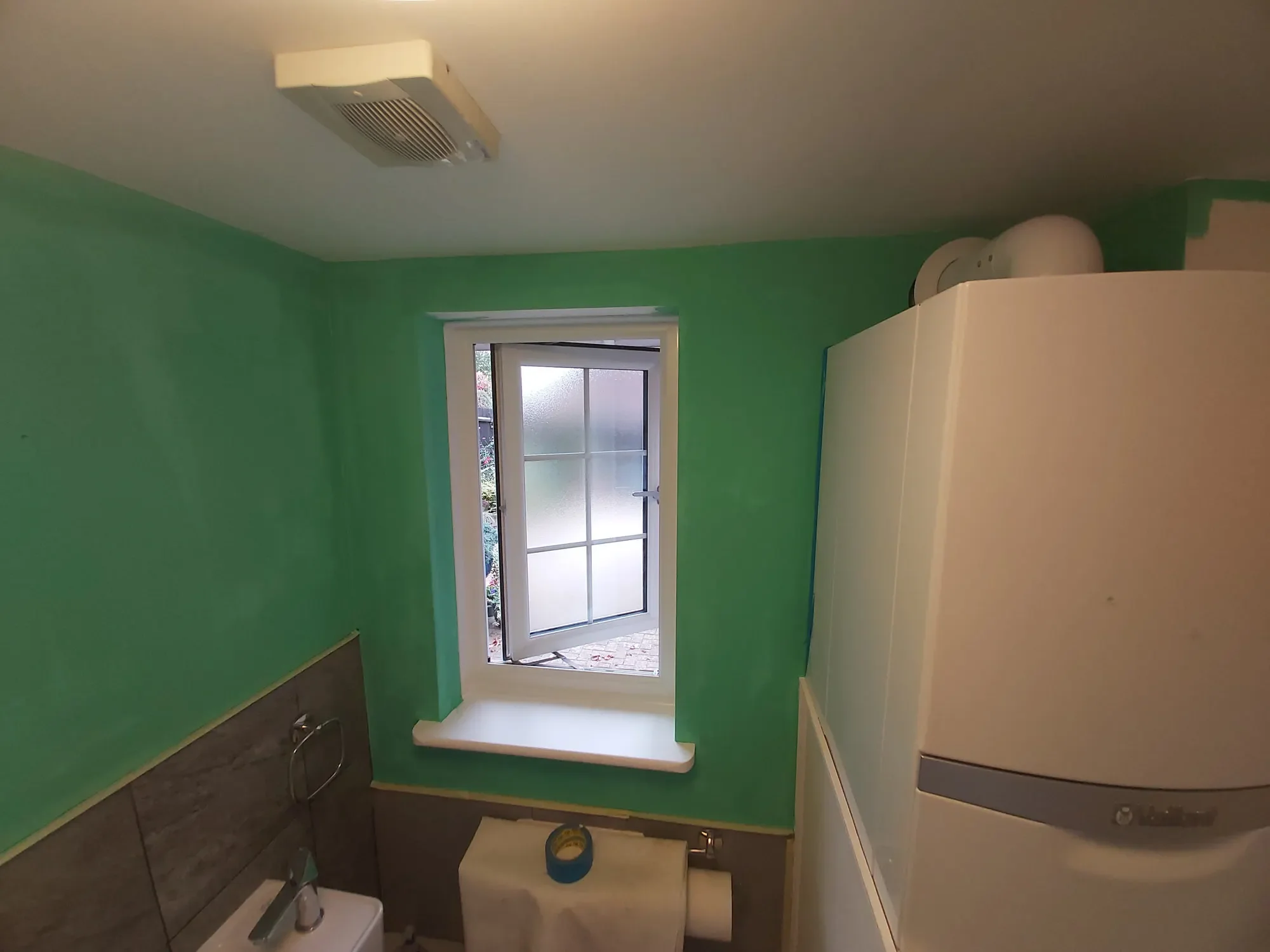 2024-12-02 Cloakroom Painting Decorating Osmington_22.webp