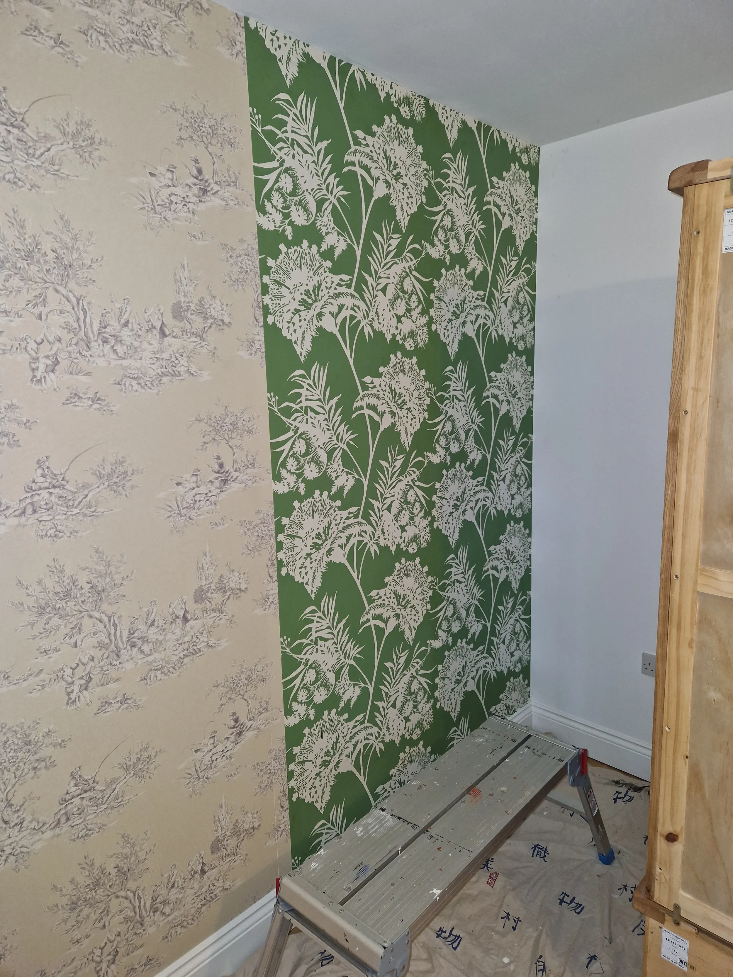 2024-11-29 Wallpaper Decorating Osmington_10.webp
