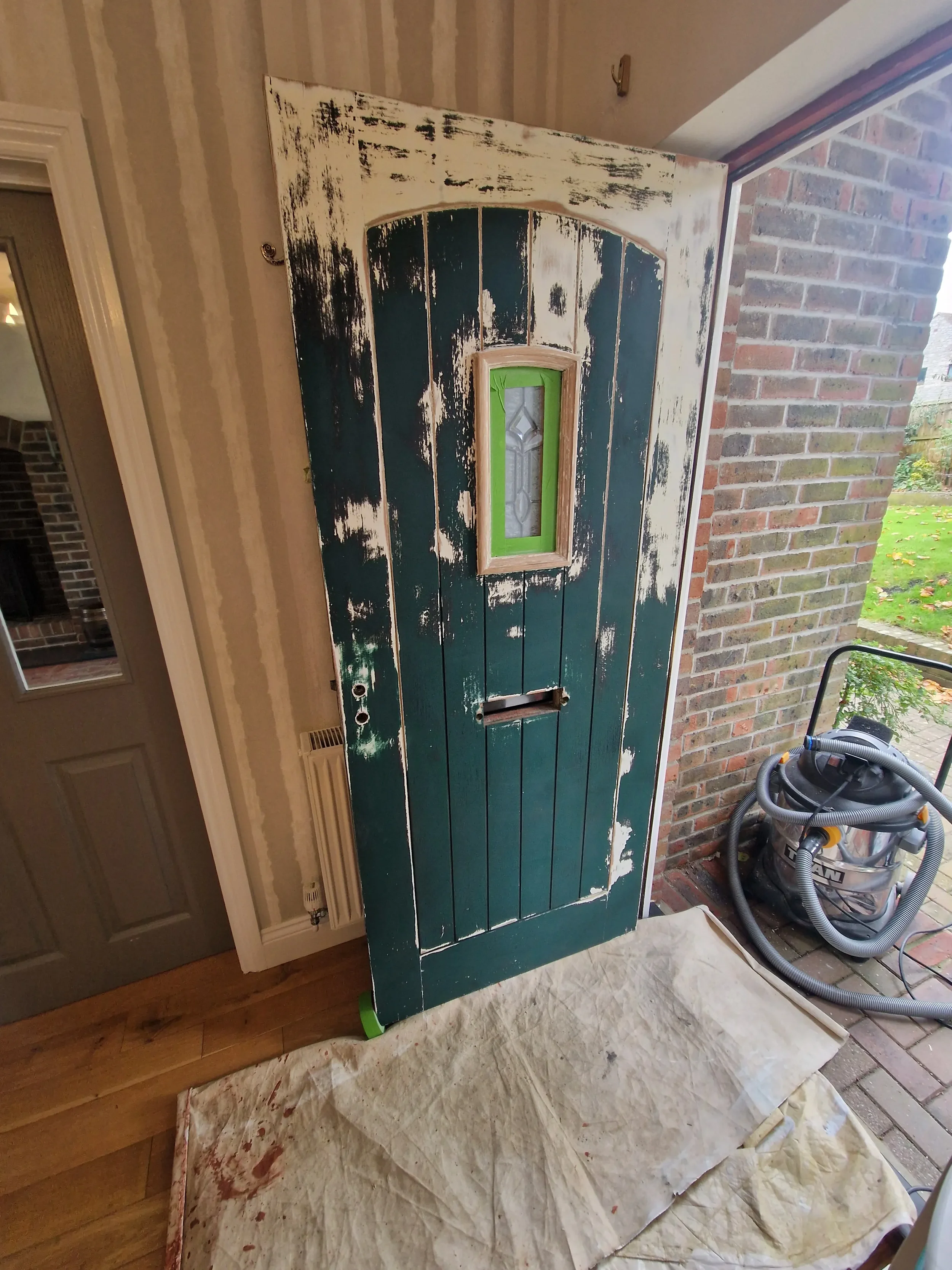 2024-11-18 Door Refurbishment Painting Upwey_10.webp