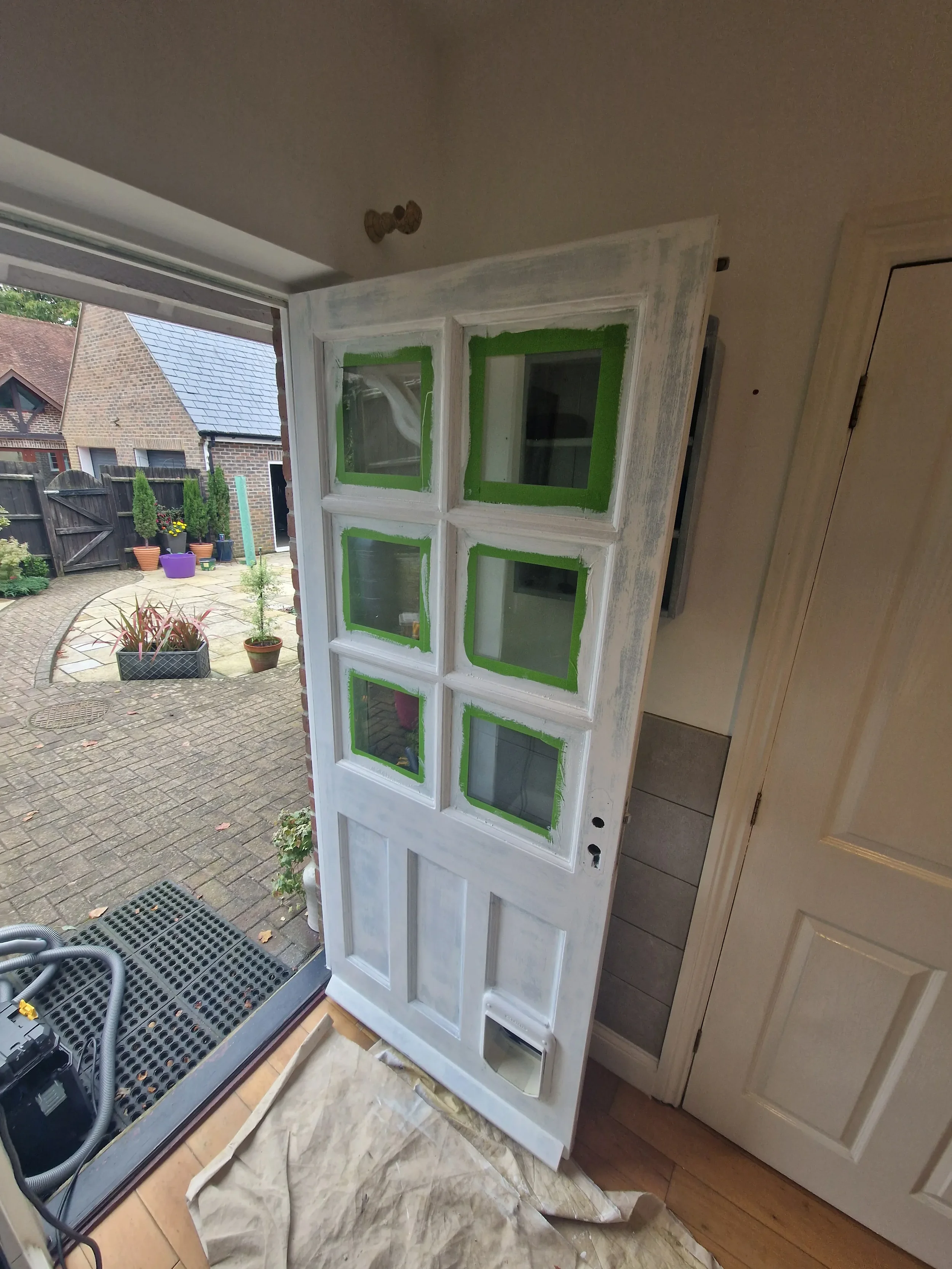 2024-11-18 Door Refurbishment Painting Upwey_03.webp