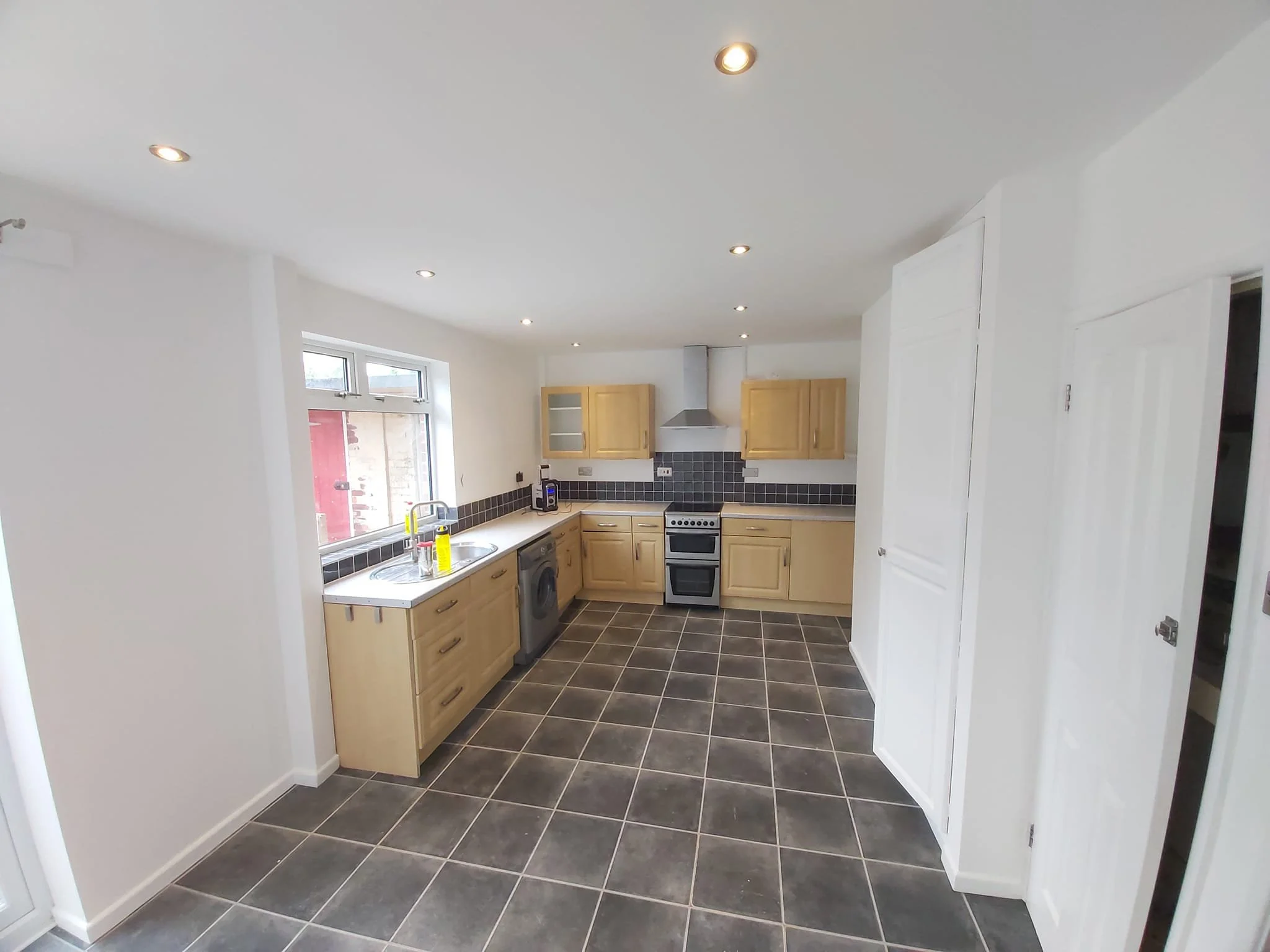 Upcycle Interiors Ltd UIL_Weymouth Finishers_Painting_033.jpg