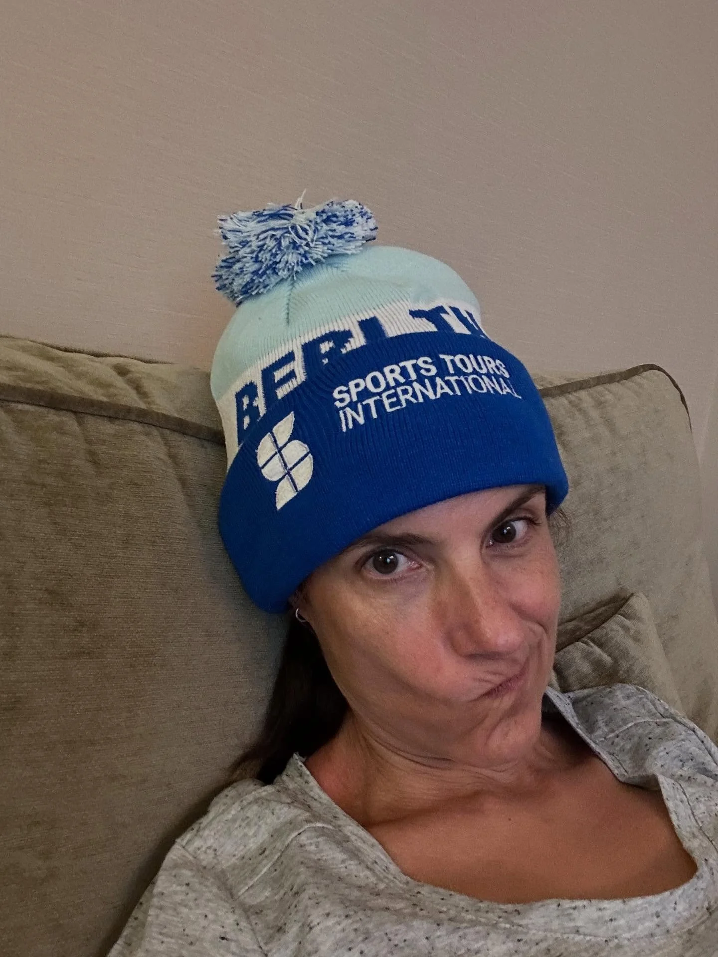 Pre-race shots from Berlin! The face is because they gave us beanies / toques and the weather forecast is in the 70s / 20s for the entire race 😂 This might wind up hotter than the 2023 Manitoba Marathon, which I think is my current hot race record h
