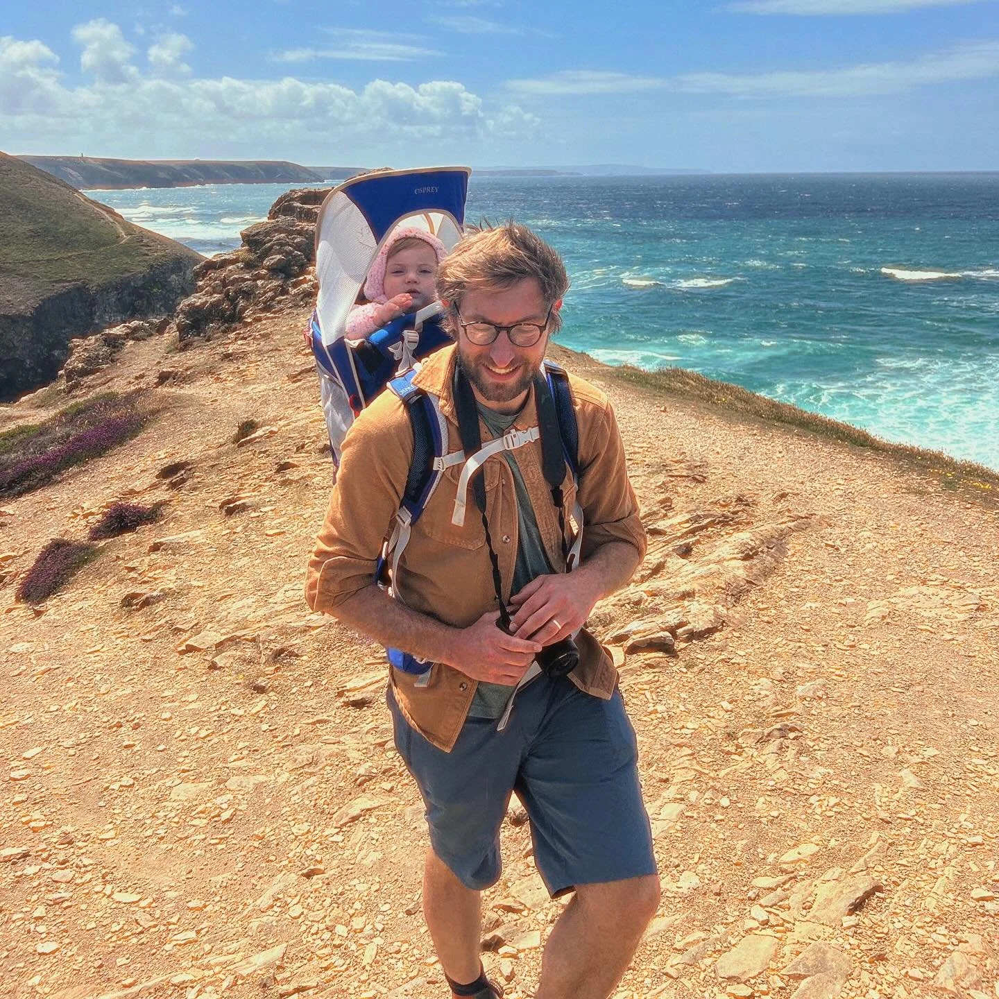 Cornish coastal hikes with the bean #cornwall #cornishlife #oceanlover #windswept