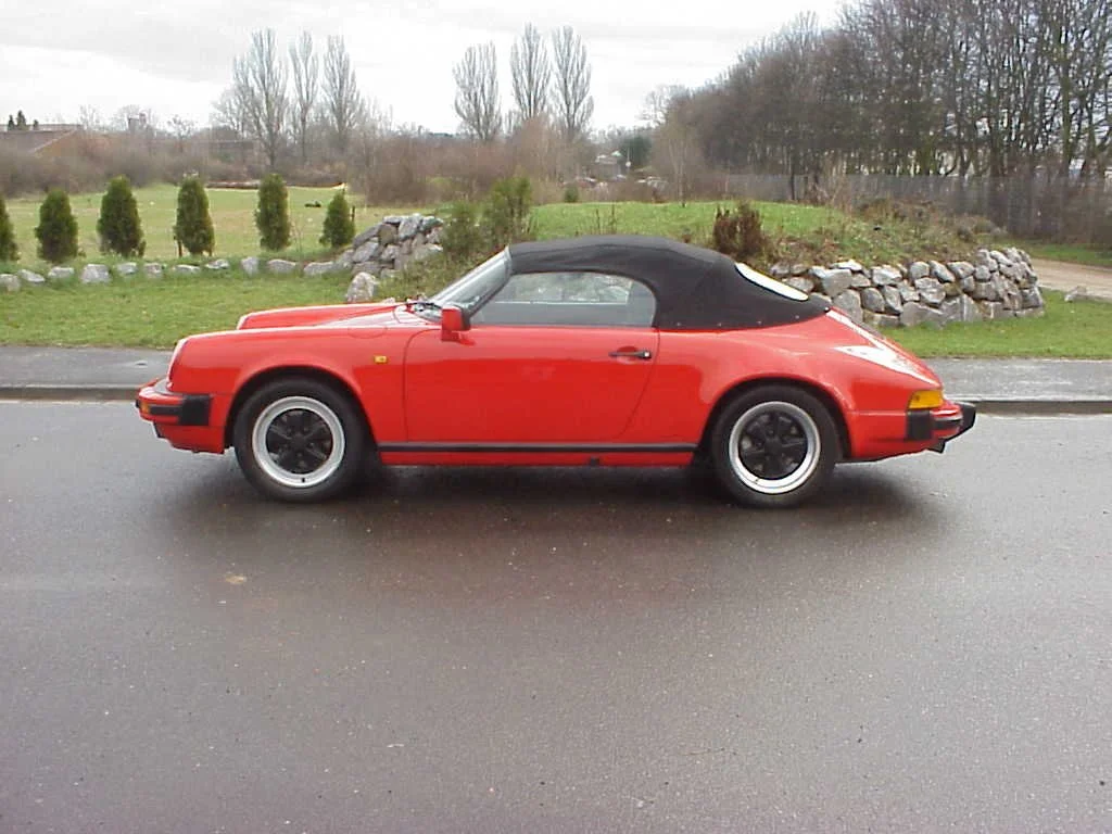 911 Speedester Proto rot.JPG