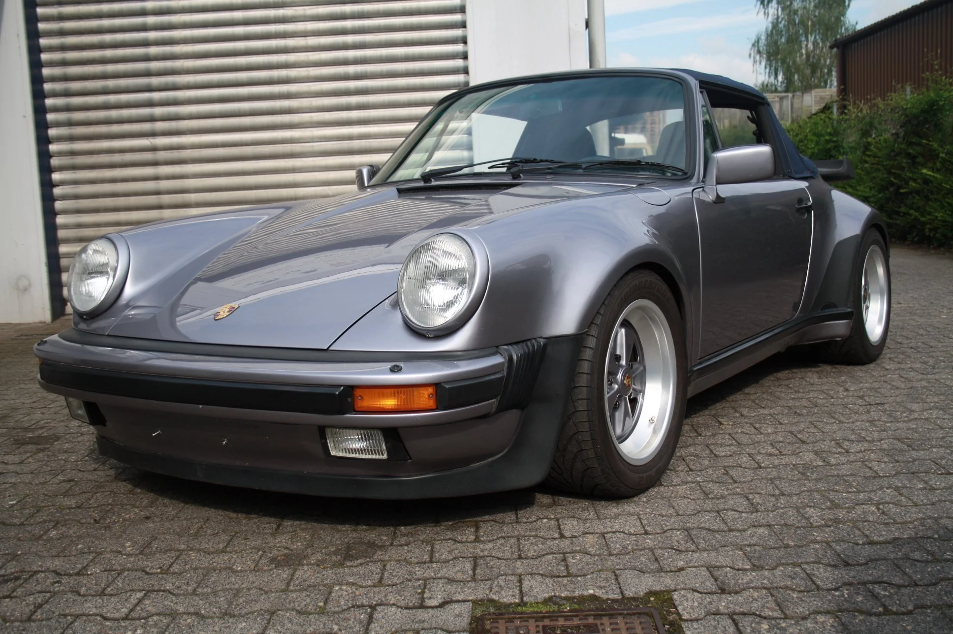 930 Cabrio diamantblau.JPG