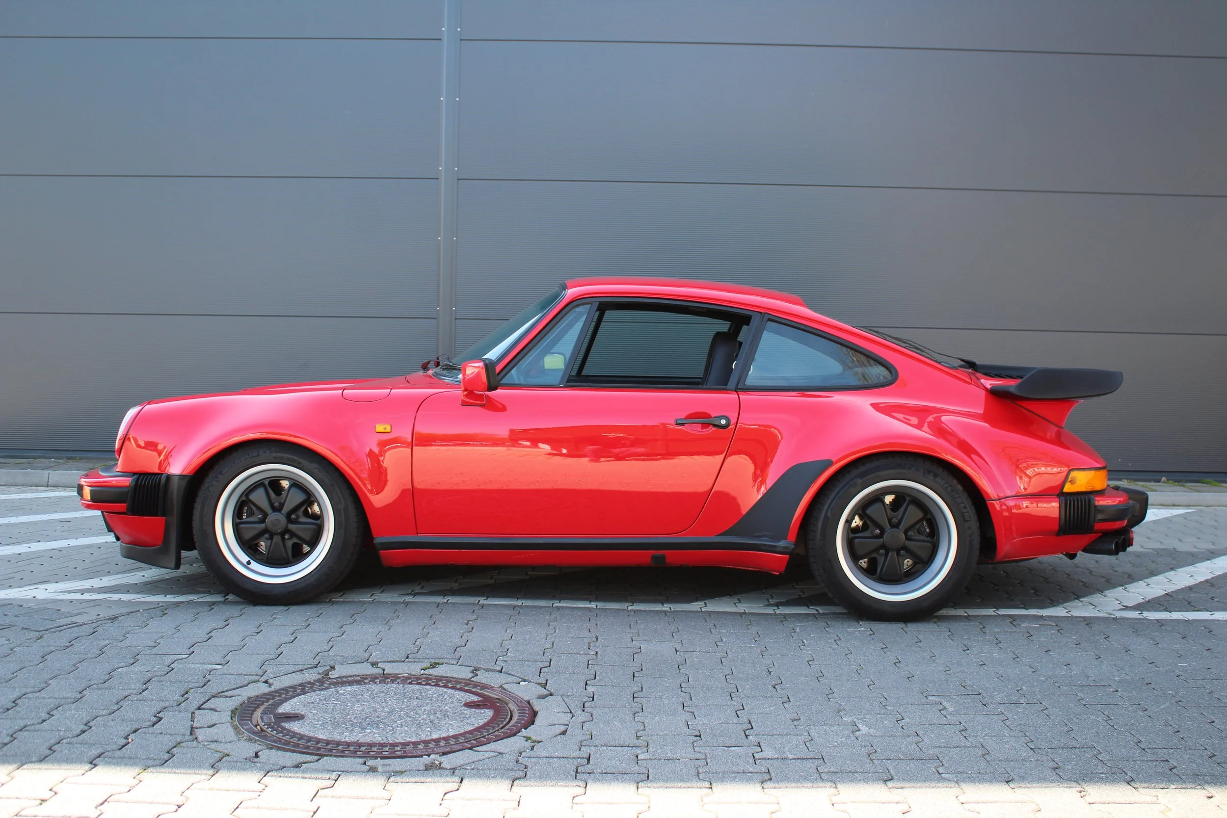 930 Turbo rot.JPG